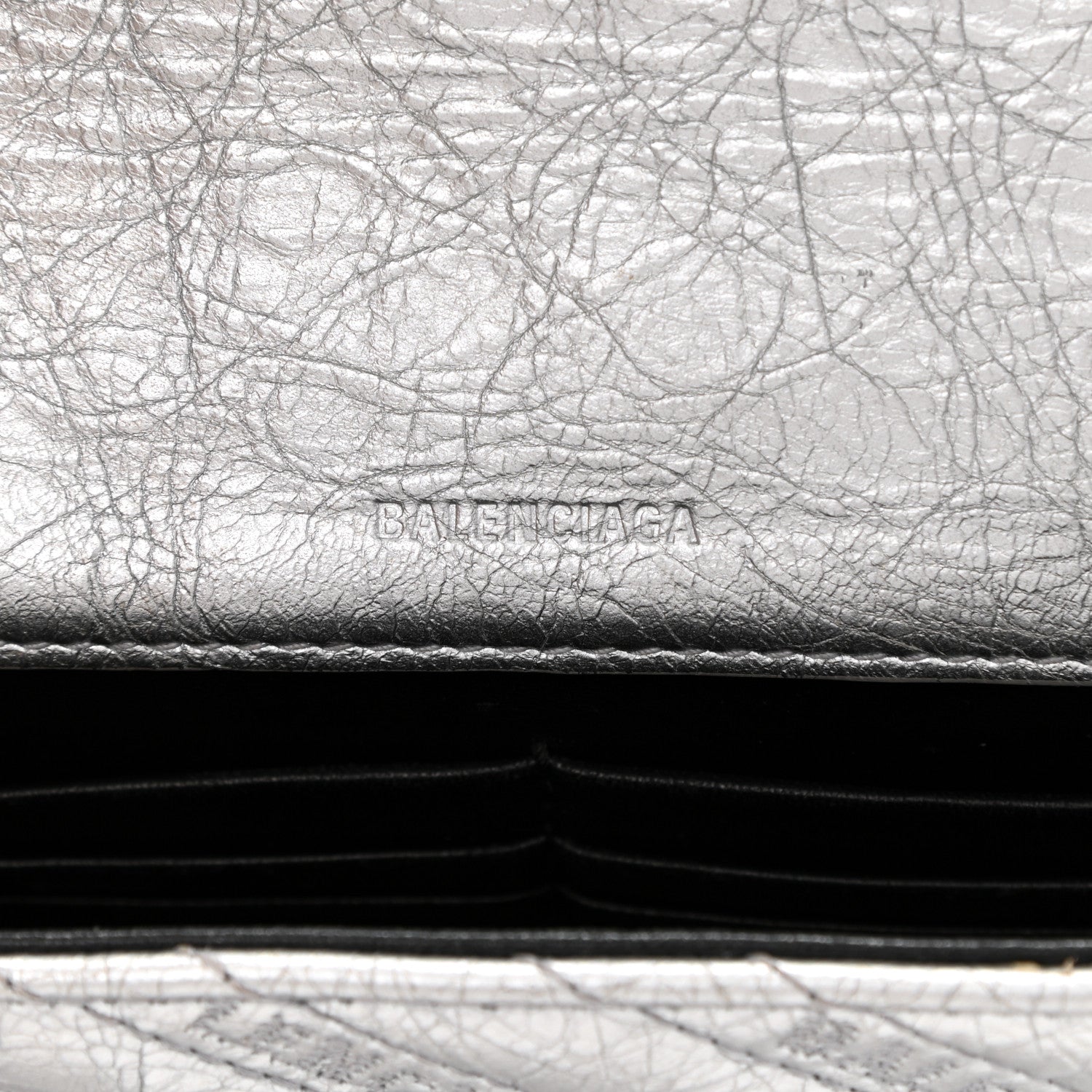 Balenciaga Metallic Arena Calfskin Logo Matelasse BB Chain Wallet Argent 11 of 13