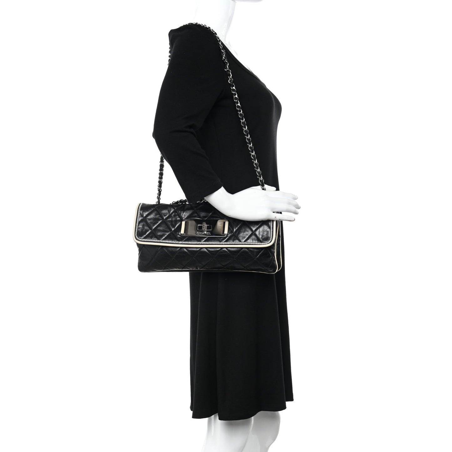 Lambskin East West Mademoiselle Flap Black