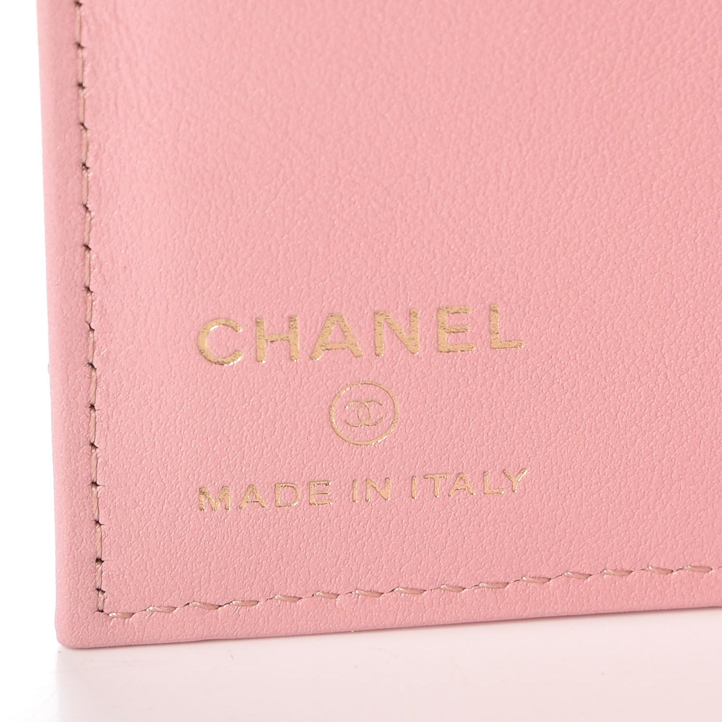 Iridescent Caviar Quilted Passport Holder Pink