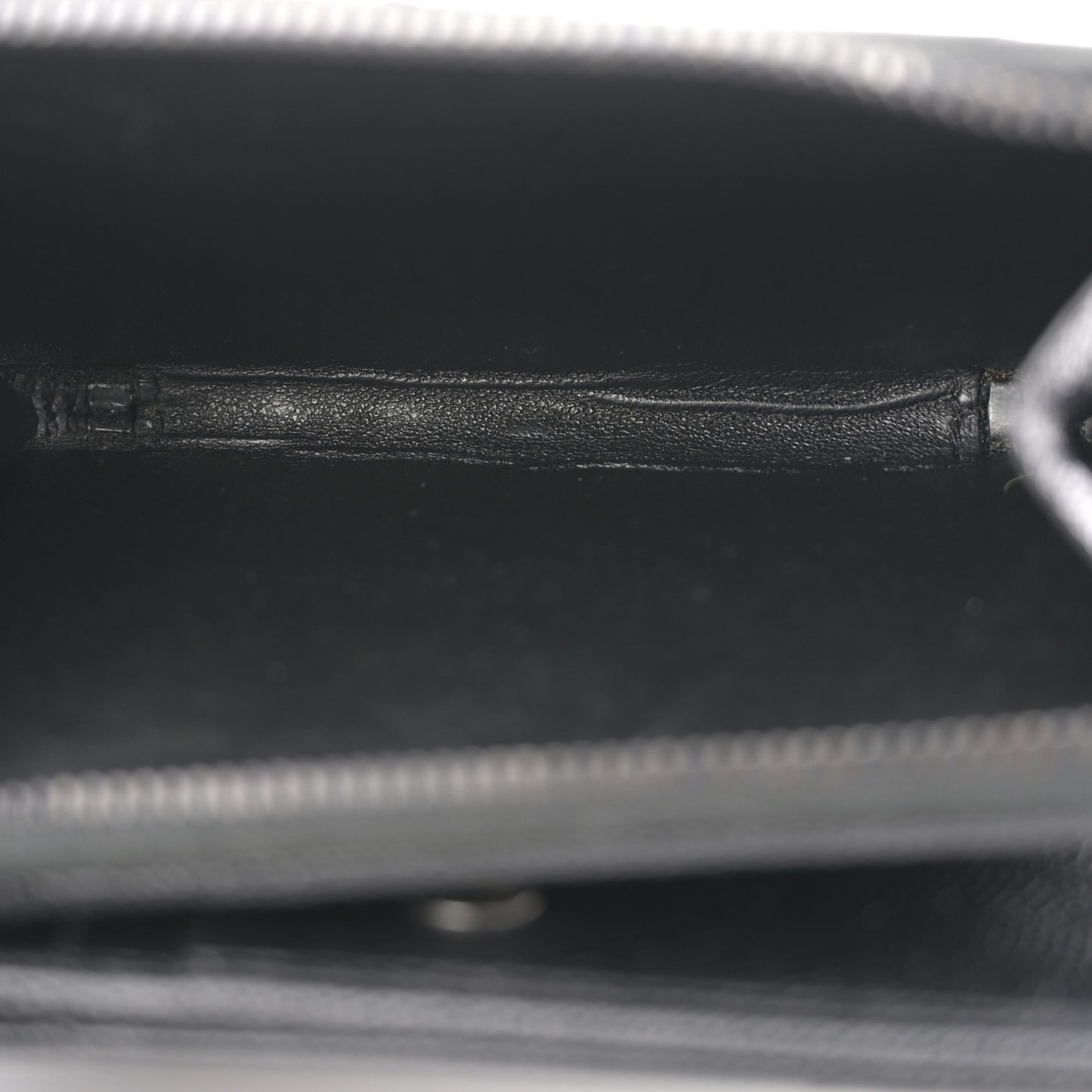 Grain De Poudre Matelasse Chevron Monogram Monochrome Compact Zip Around Wallet Black