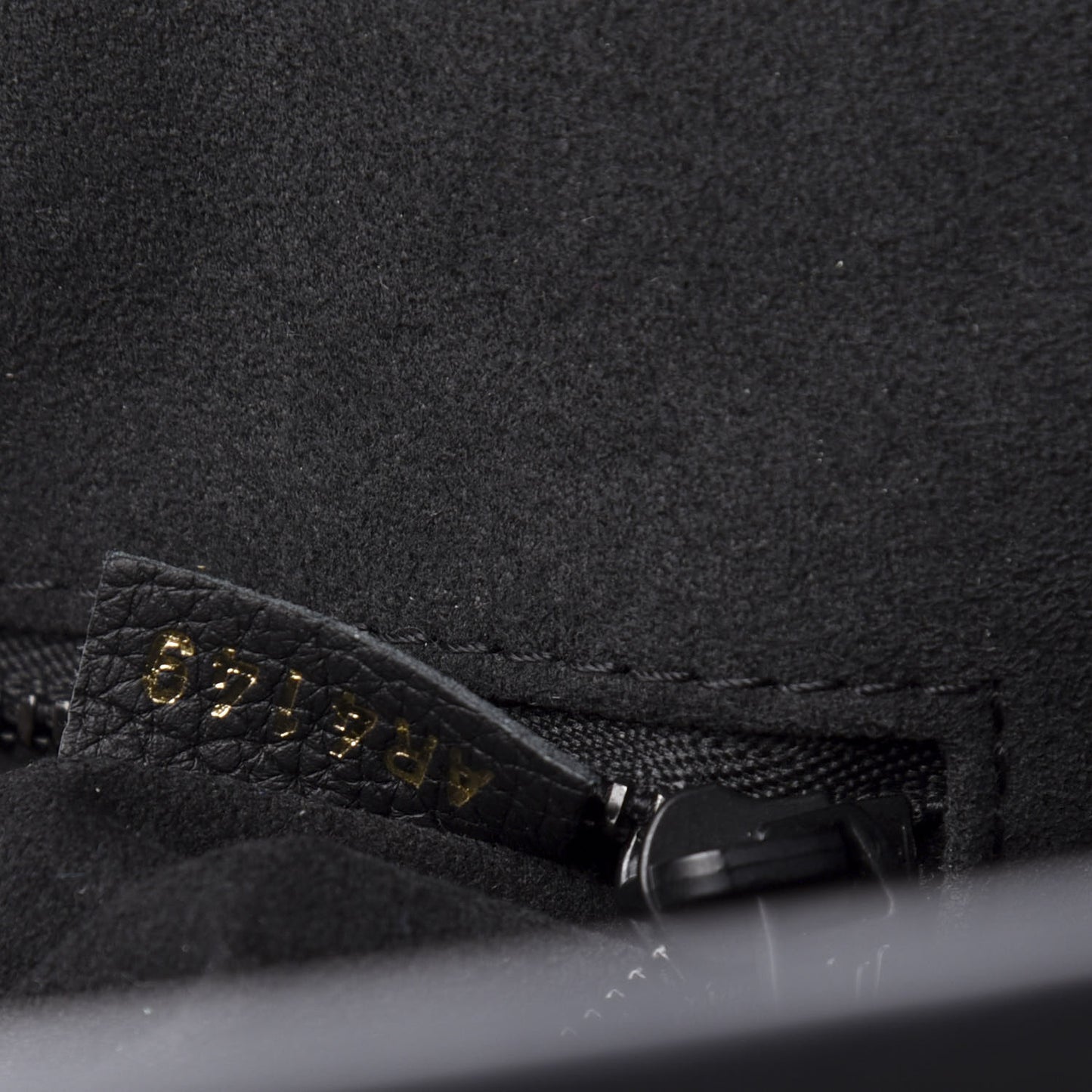 Soft Calfskin Lockme Tote MM Black