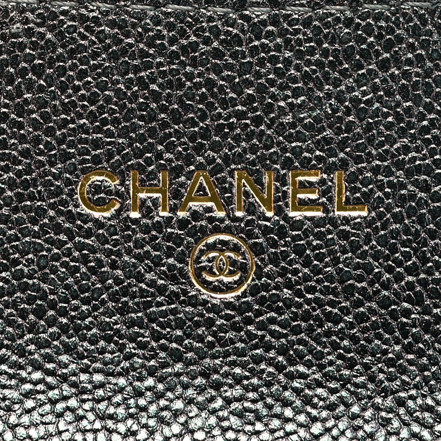 Iridescent Caviar Quilted Flap Card Holder On Chain Black
