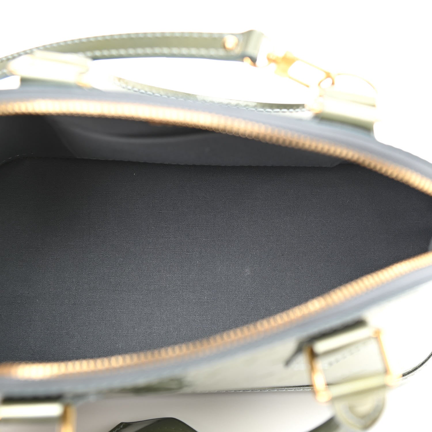 Louis Vuitton Vernis Alma BB Givre 5 of 11