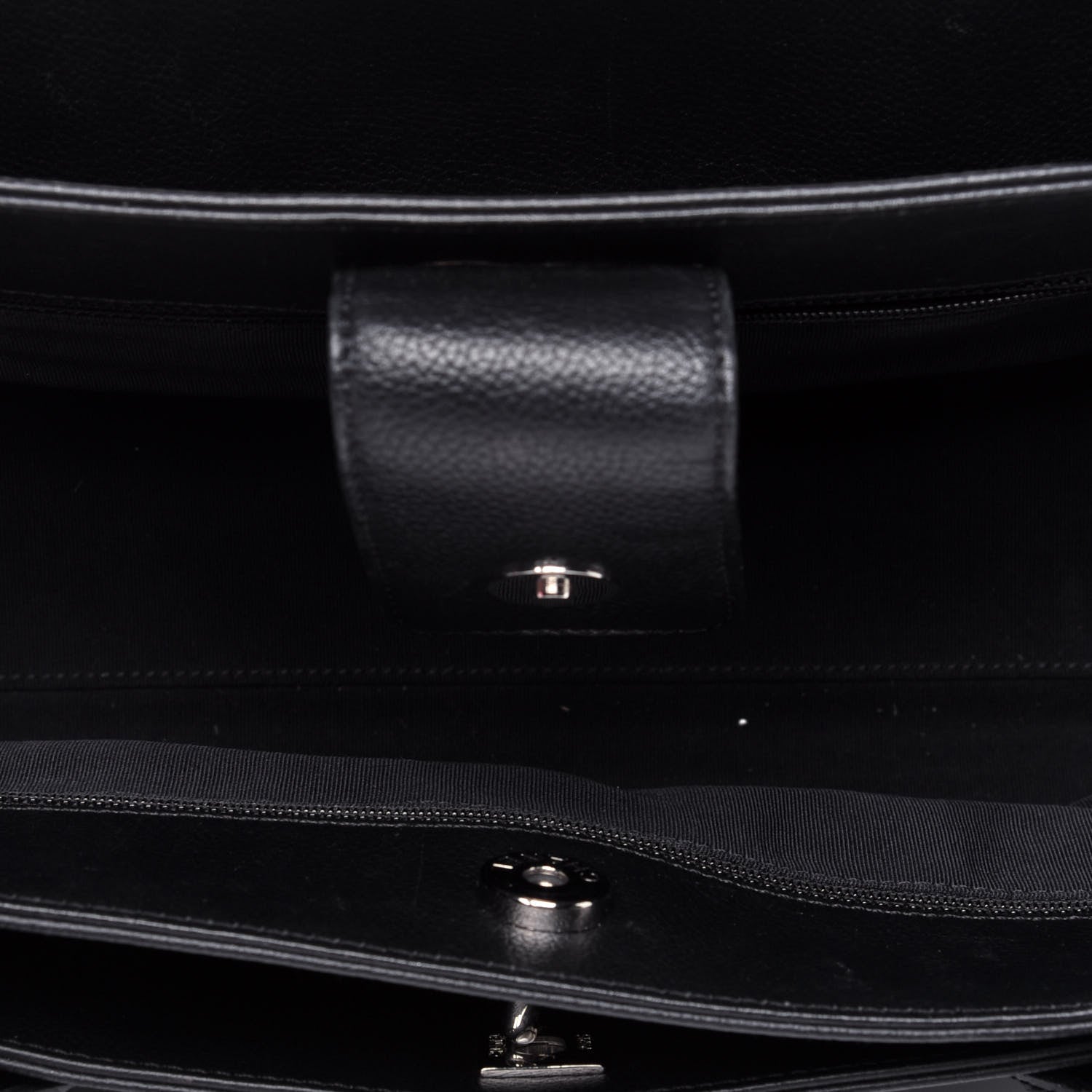 Chanel Calfskin Small Cerf Executive Shopper Tote Black 5 of 22