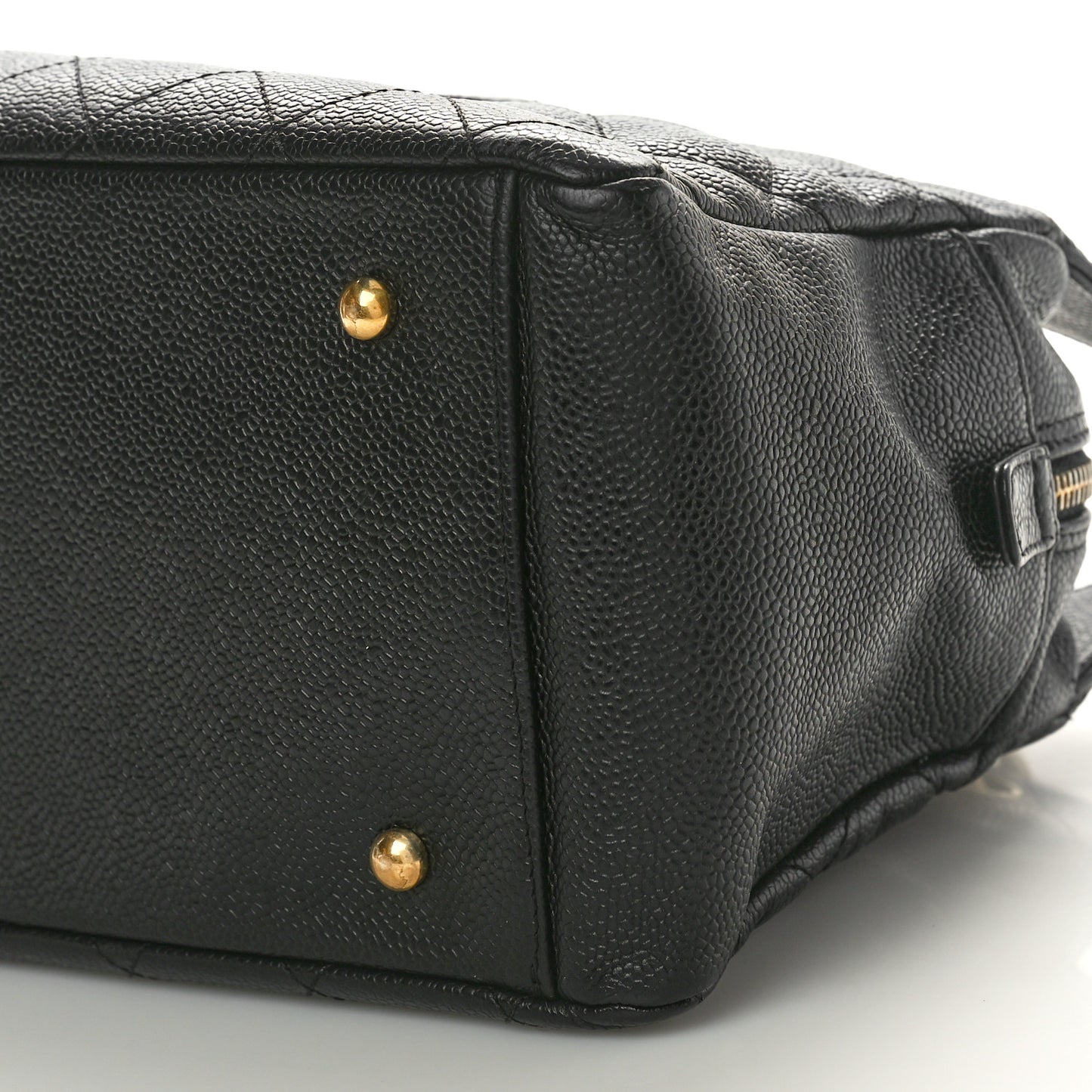Caviar Quilted Petit Timeless Tote PTT Black