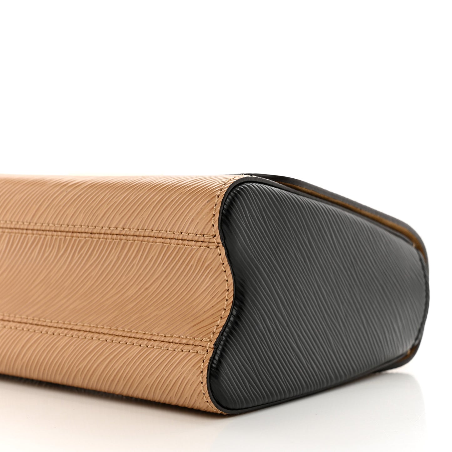 Epi Twist Shoulder Bag MM Camel