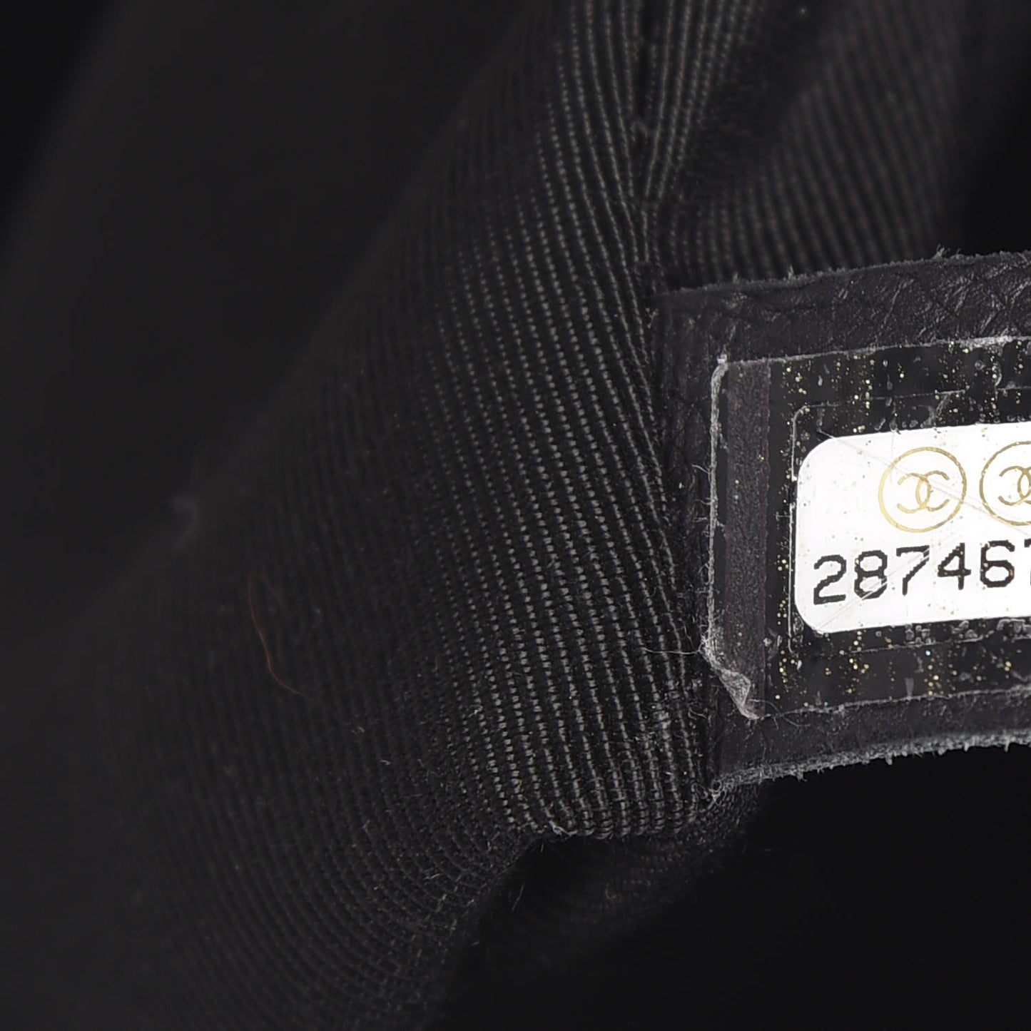 Grained Calfskin Quilted Medium CC Chain Bucket Drawstring Bag Black