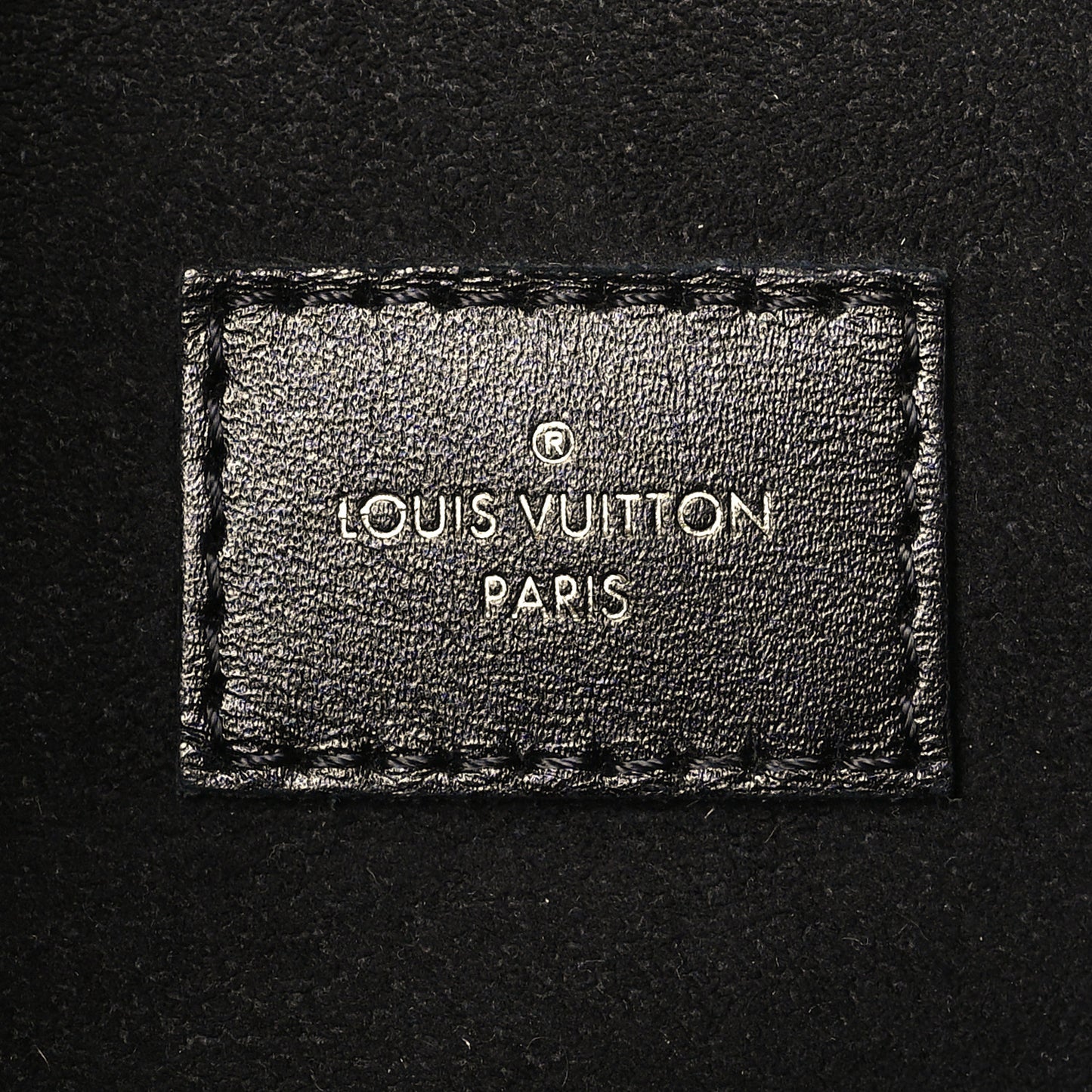 Reverse Monogram Pochette Metis