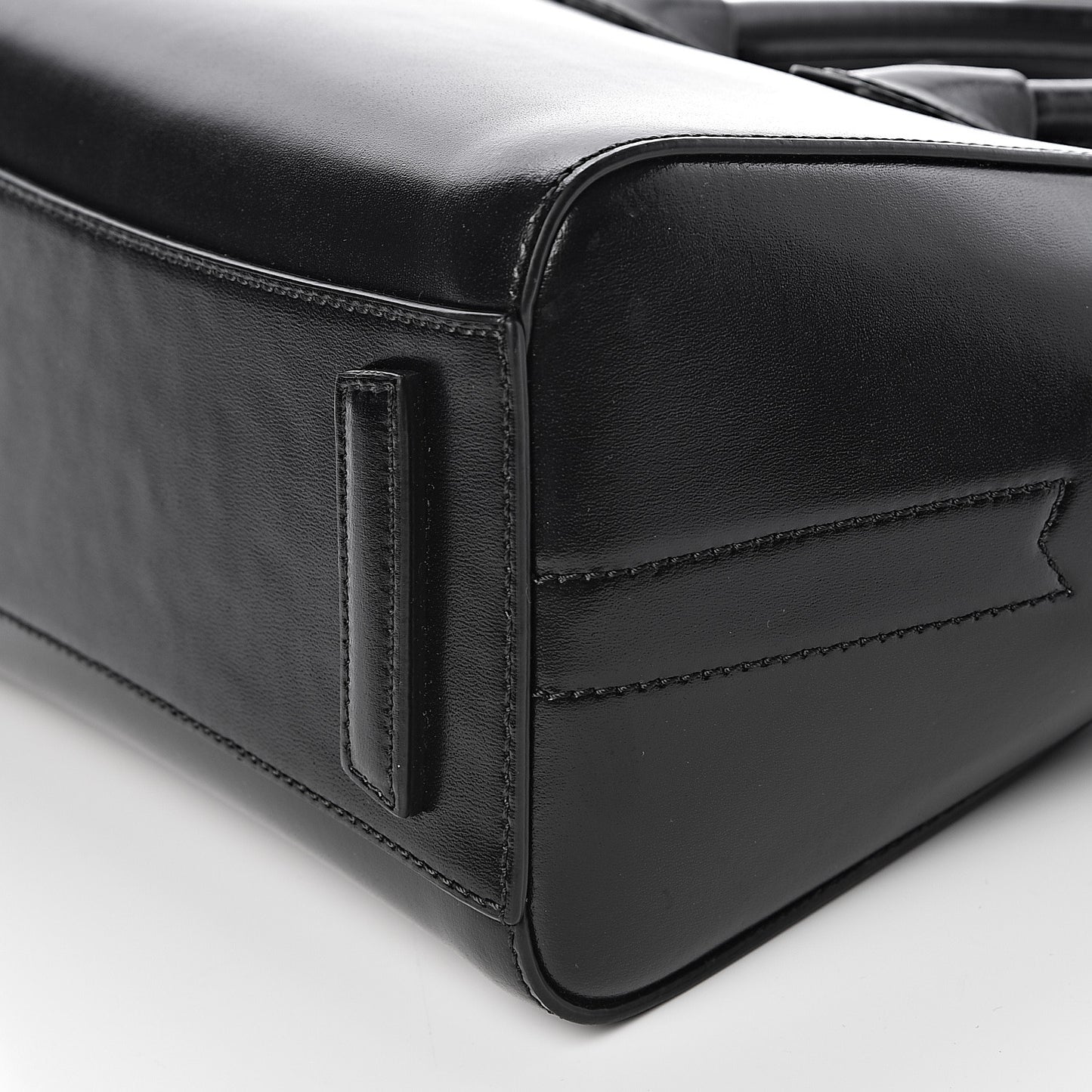 Shiny Lord Calfskin Mini Antigona Black
