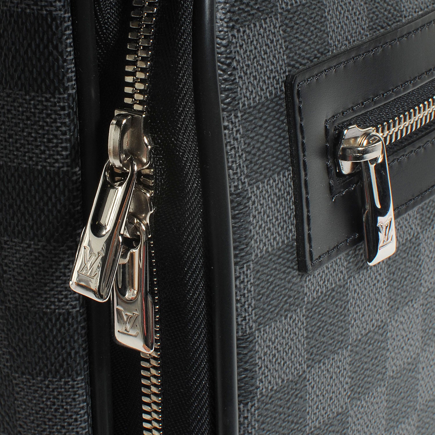 Louis Vuitton Damier Graphite Pilot Case 6 of 7