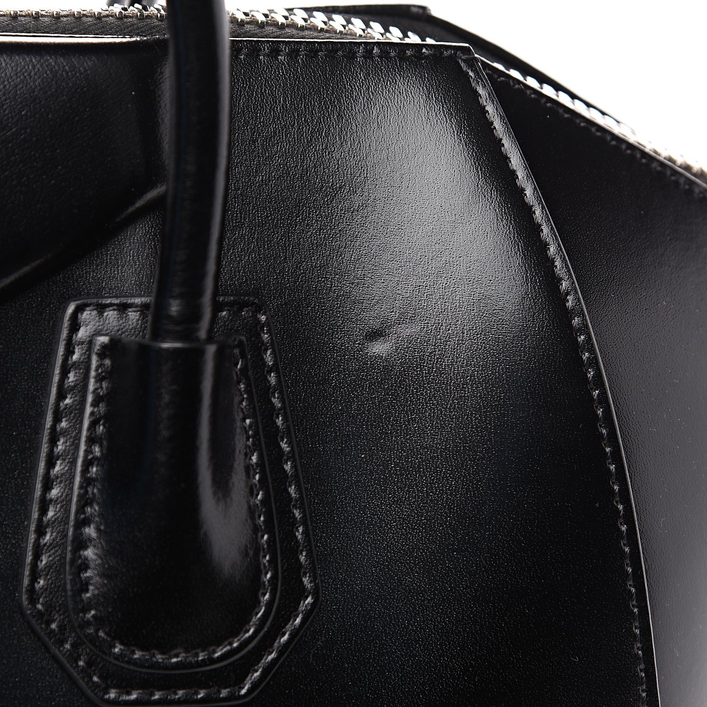 Shiny Lord Calfskin Medium Antigona Black