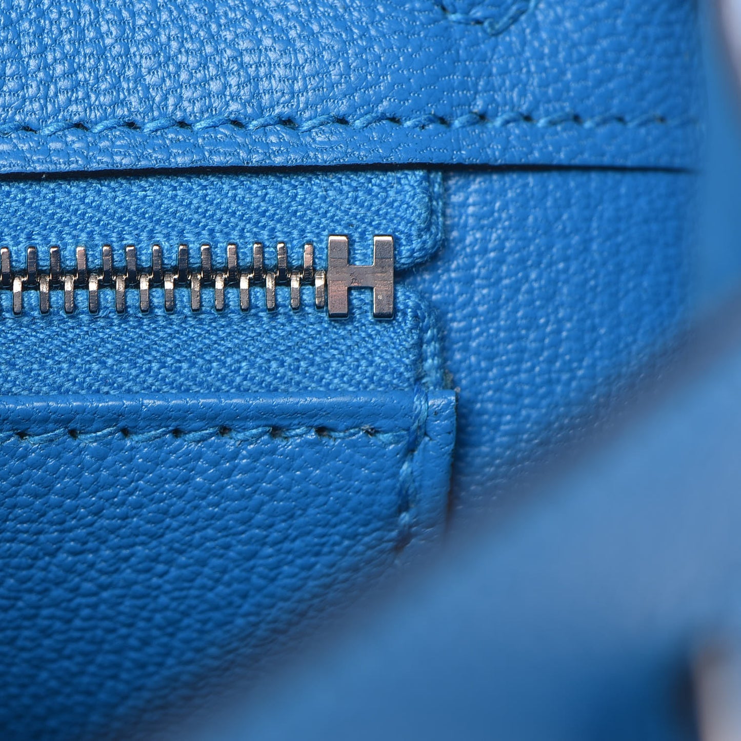 Chevre Chandra Kelly Sellier 25 Bleu Zanzibar