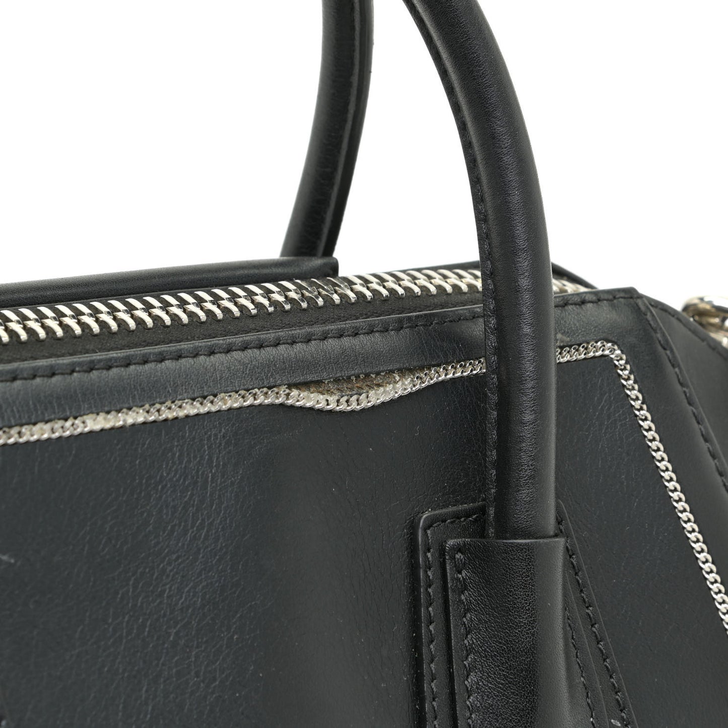 Buffed Calfskin Small Chain Antigona Black