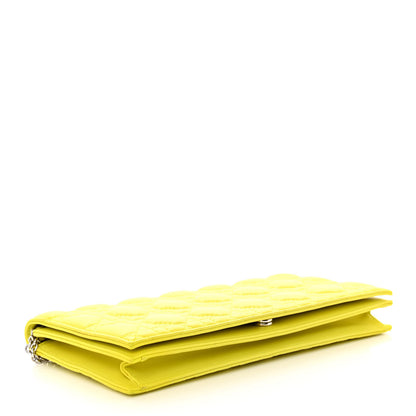 Christian Dior Lambskin Cannage Lady Dior Convertible Clutch Vert Acide 4 of 9