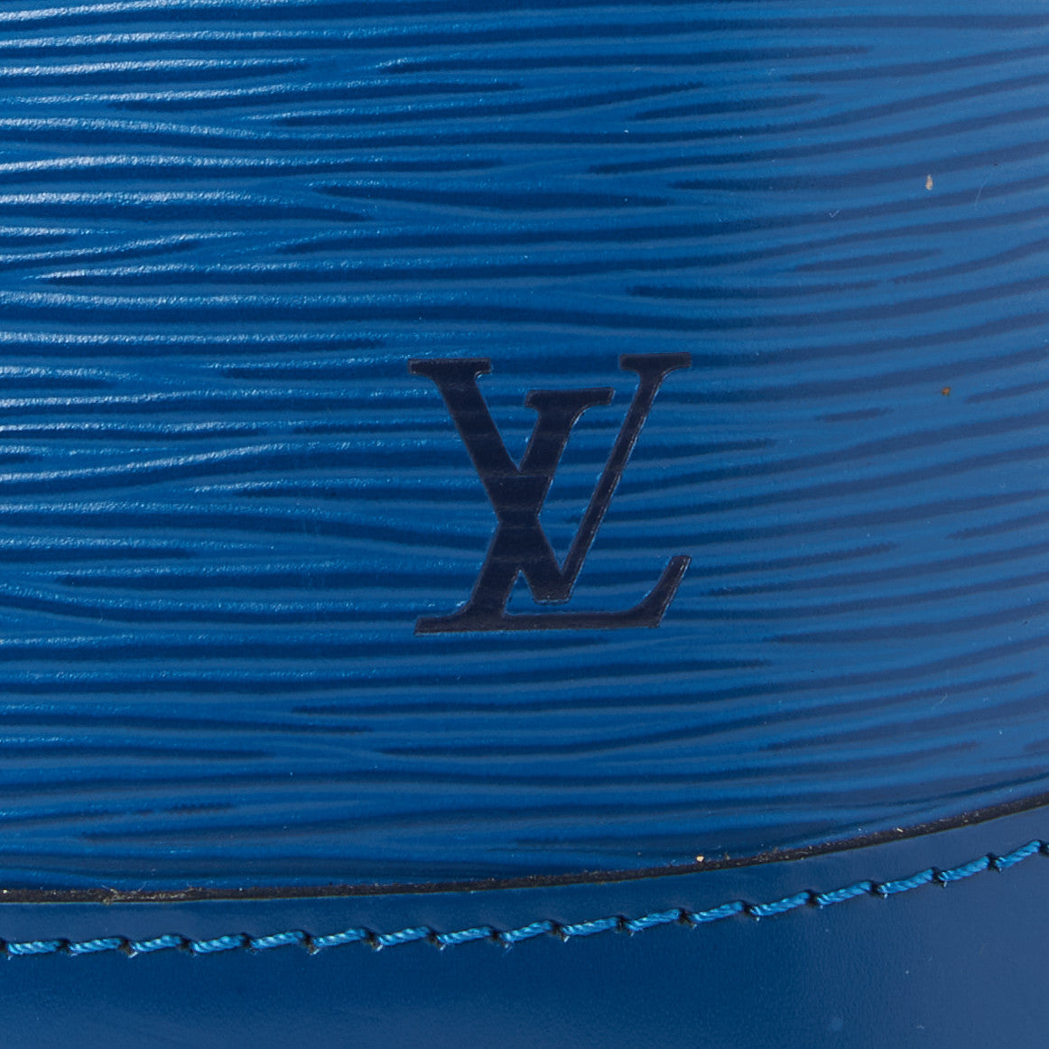 Louis Vuitton Epi Alma PM Toledo 7 of 9