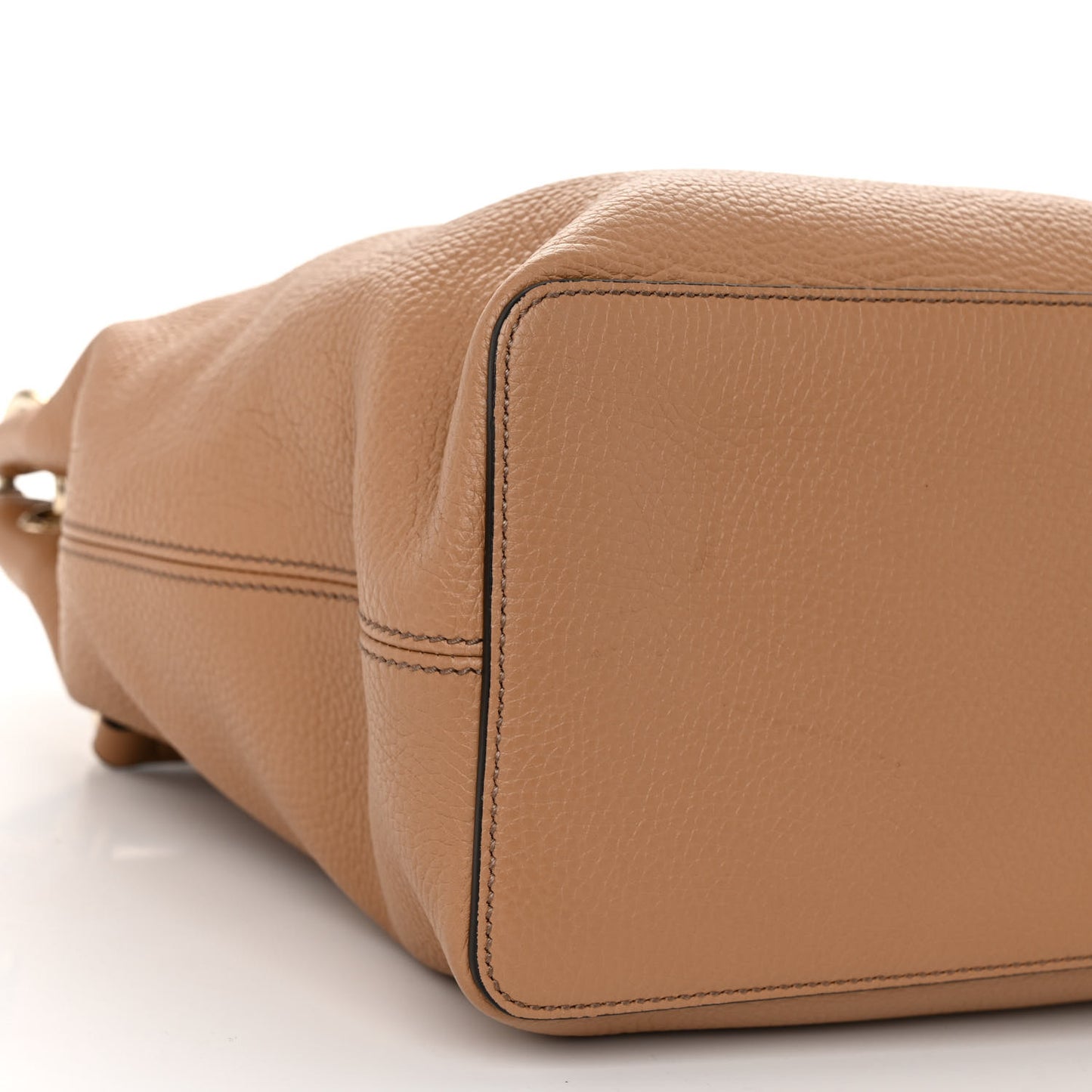Pebbled Calfskin Large Soho Hobo Camelia
