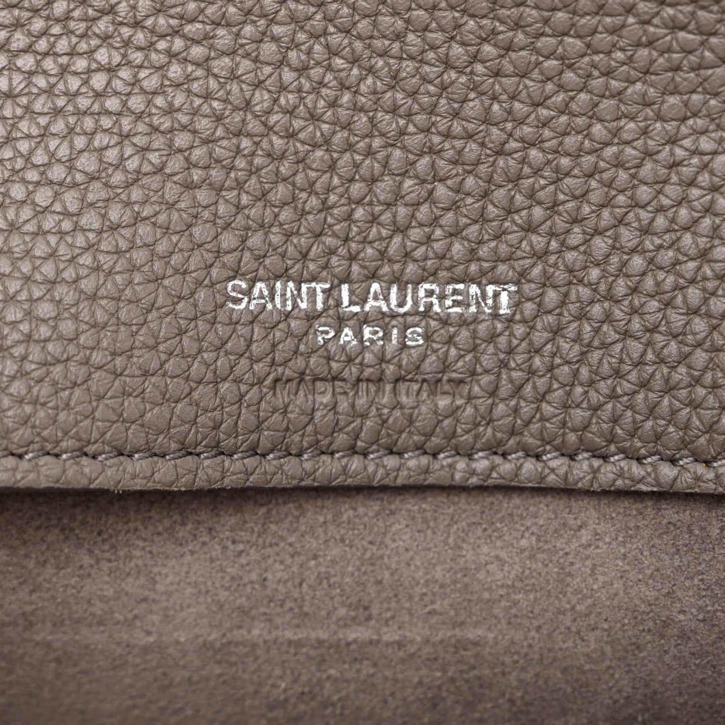 Grained Calfskin Bi-Color Baby Supple Sac De Jour Souris Fog