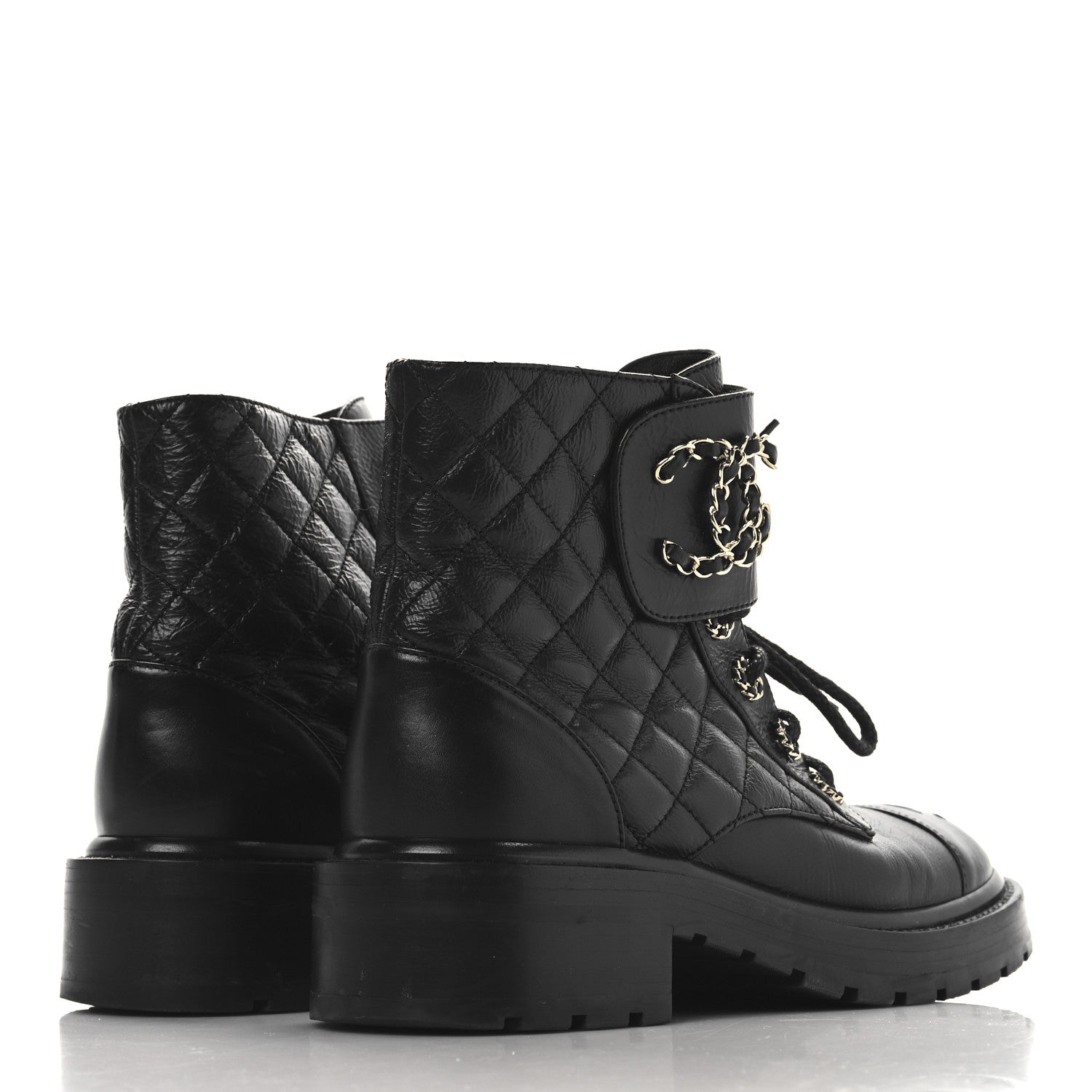 CHANEL ブーツ 37 Chanel Shiny Calfskin Quilted Lace Up Combat Boots 37 Black