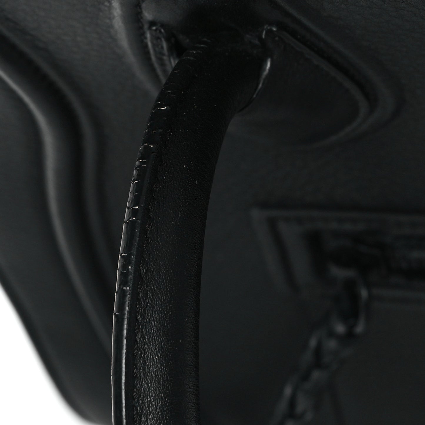 Grained Calfskin Medium Phantom Luggage Black