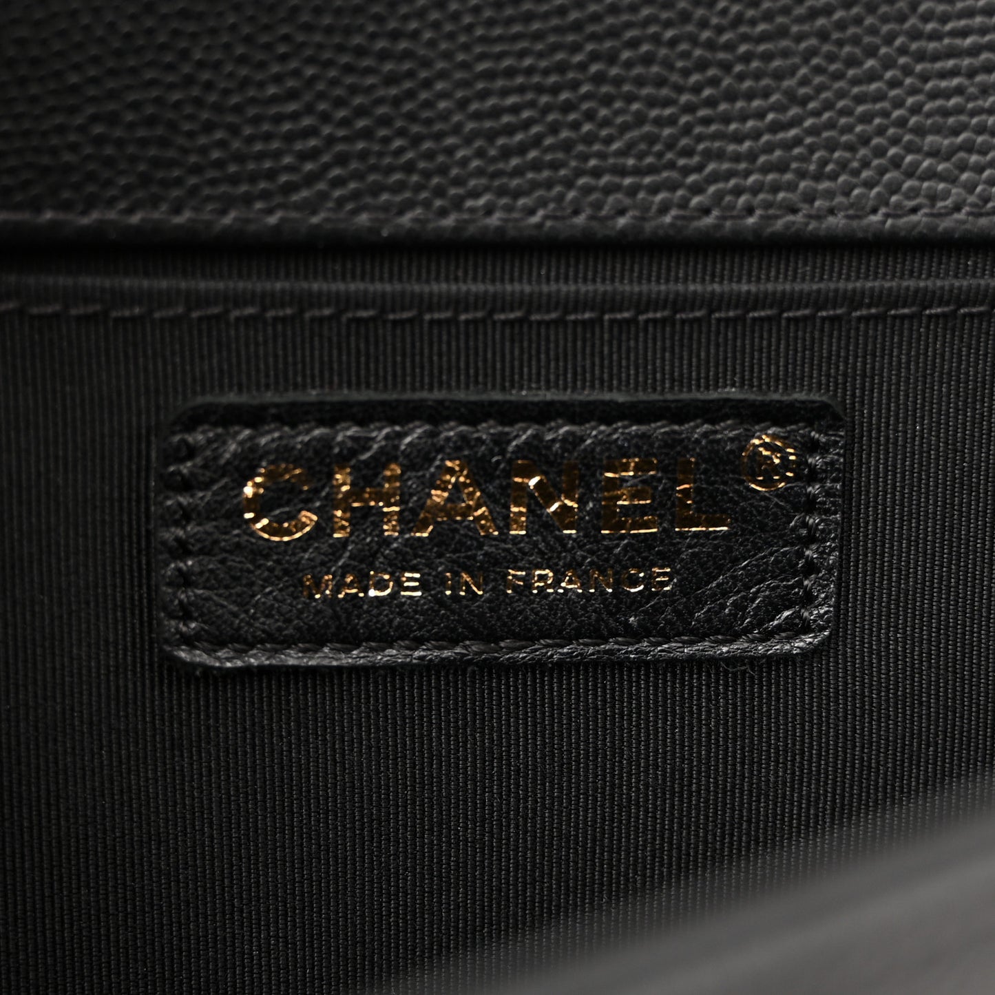 Caviar Quilted Medium Boy Flap Black