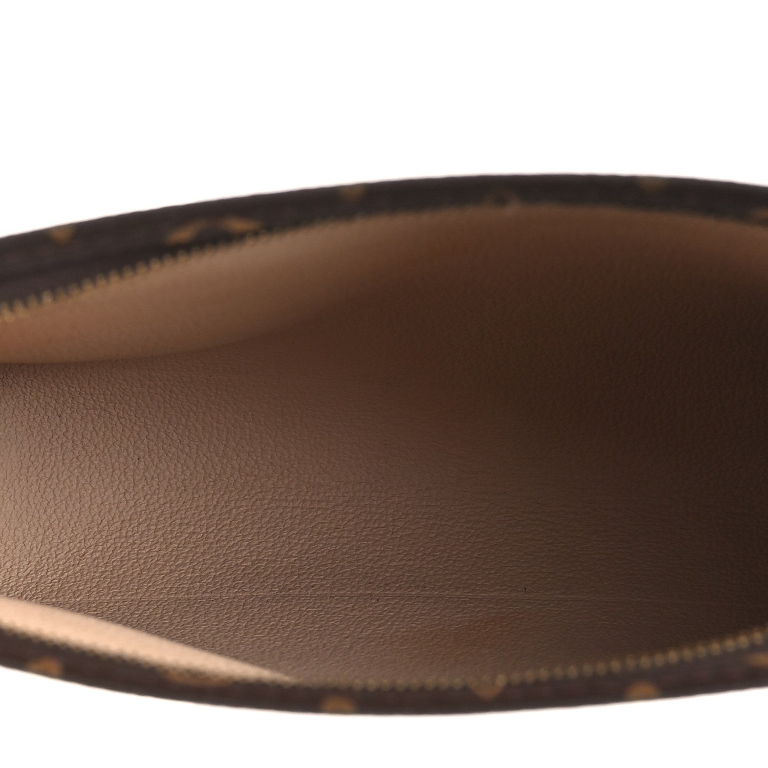 Louis Vuitton Monogram Toiletry Pouch 26 5 of 11