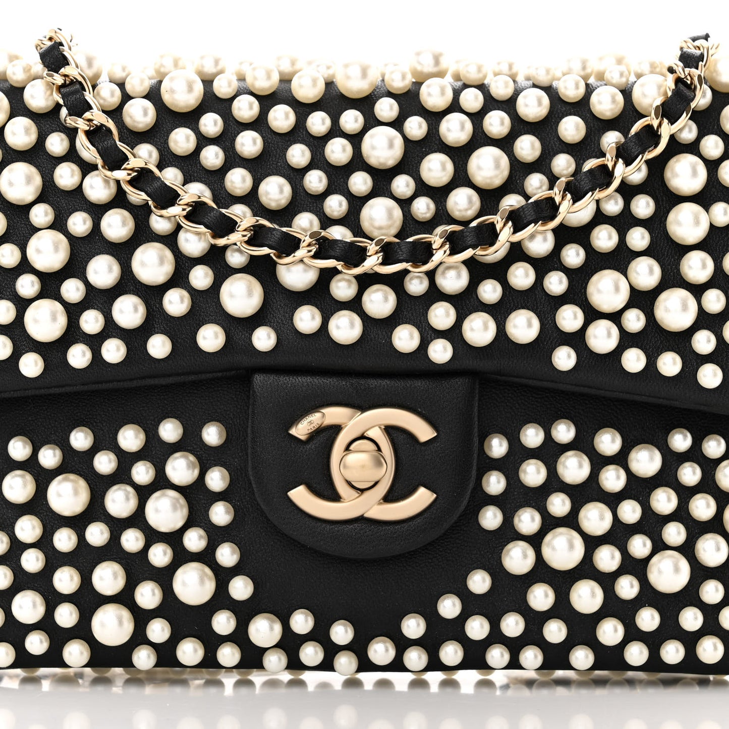 Lambskin Pearls Flap Black