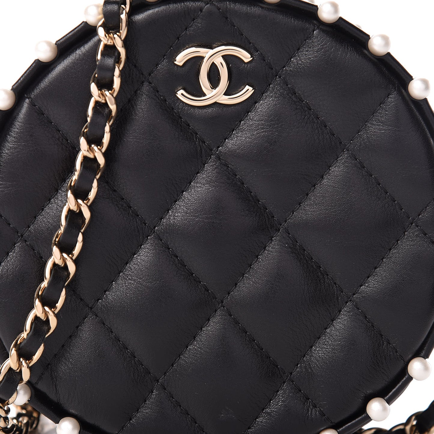 Calfskin Quilted Pearl Round Clutch With Chain Black