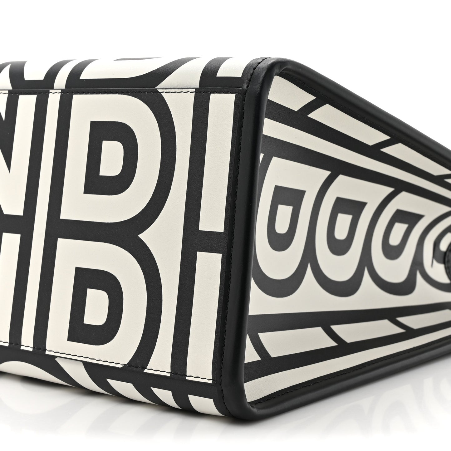 X MARC JACOBS Vitello King Logo Print Medium Fendi Sunshine Shopper Tote Black White