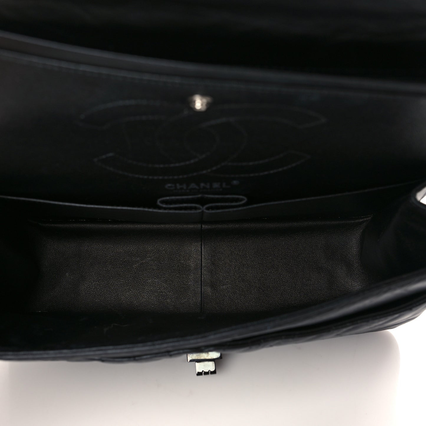 Aged Calfskin Chevron Quilted 2.55 Reissue 226 So Black