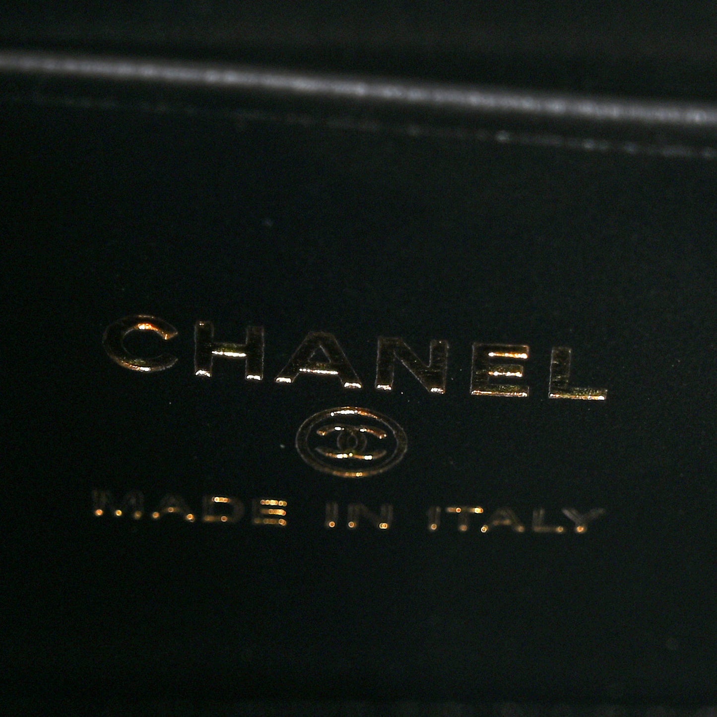 Caviar Quilted Coco Handle Clutch With Chain Black