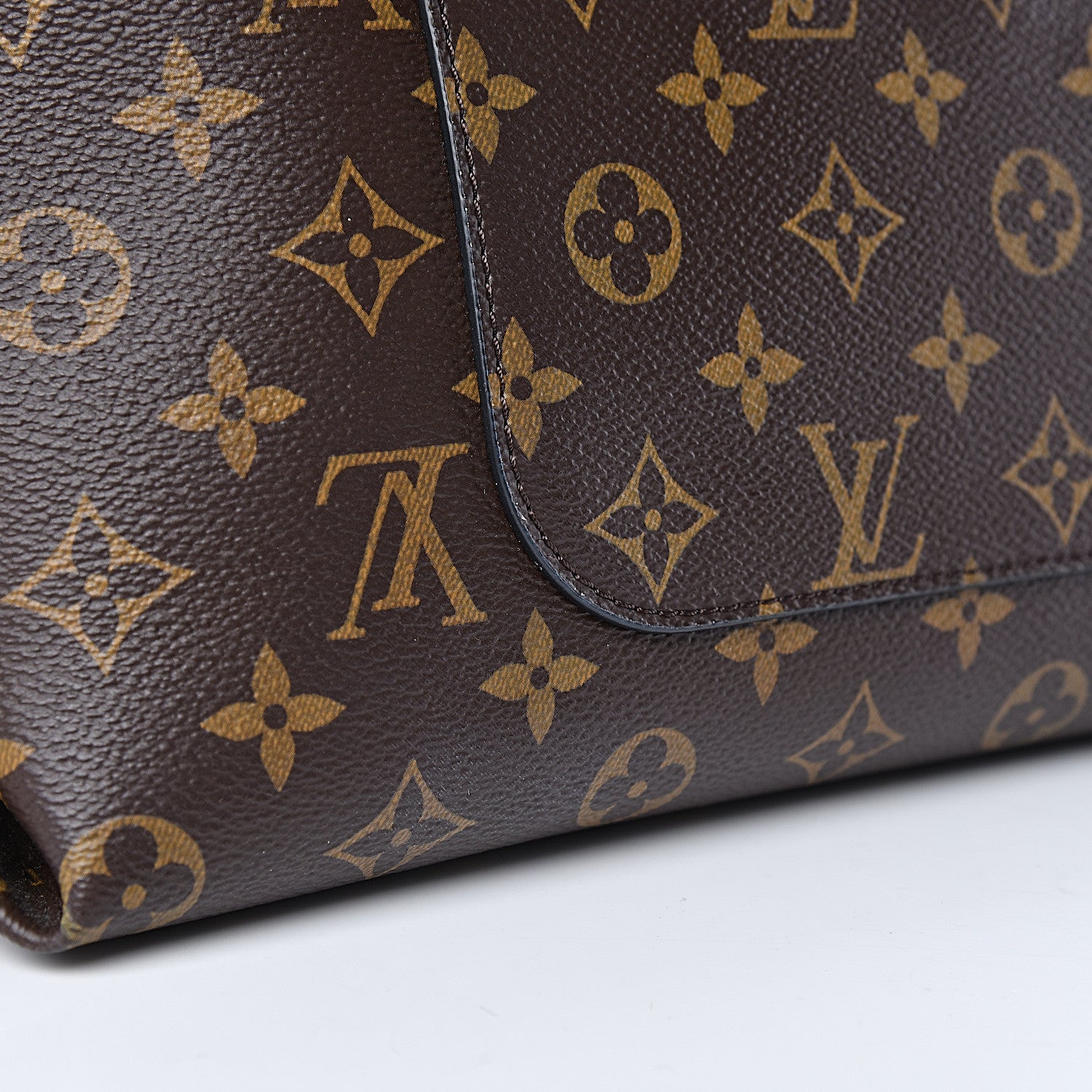 Louis Vuitton Monogram Beaubourg MM Safran Imperial 16 of 17