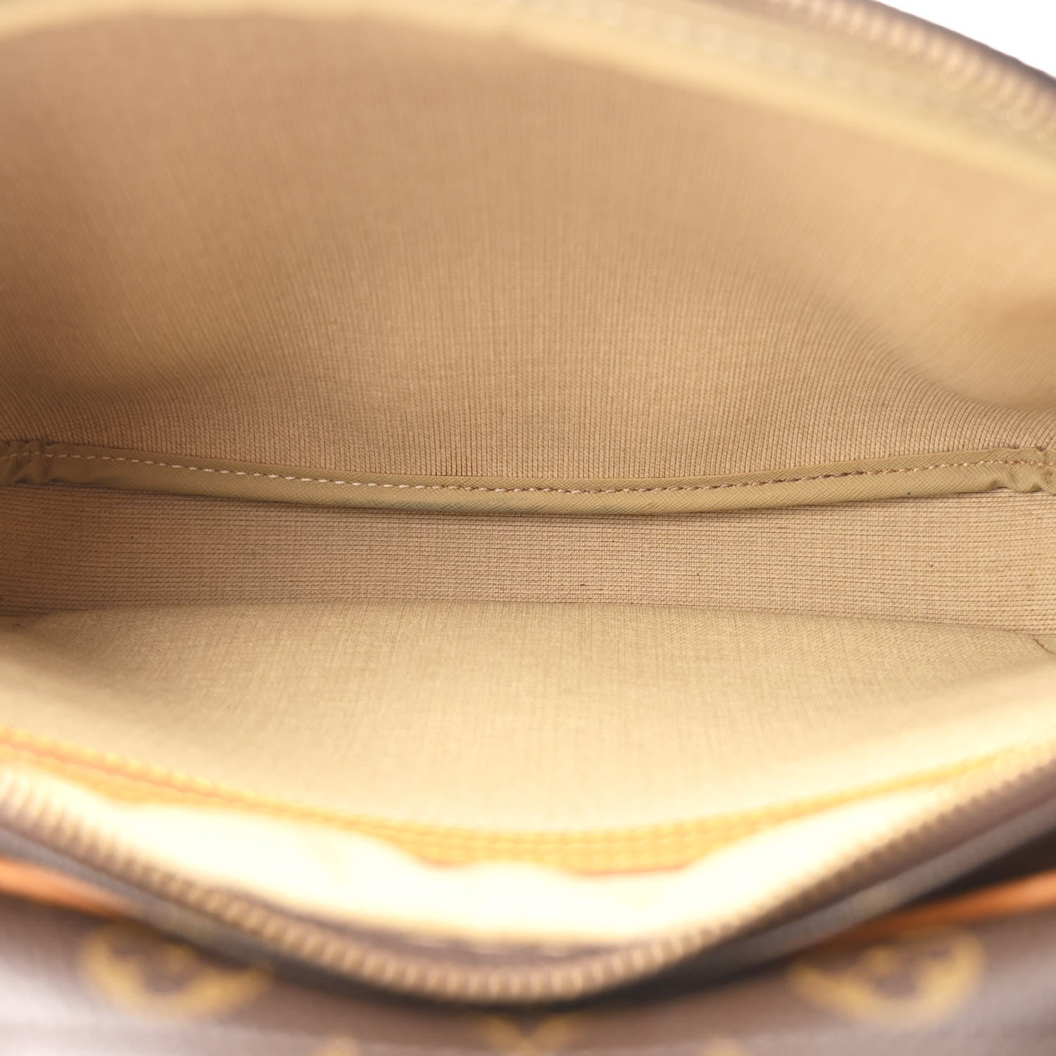 Louis Vuitton Monogram Reporter PM 5 of 10