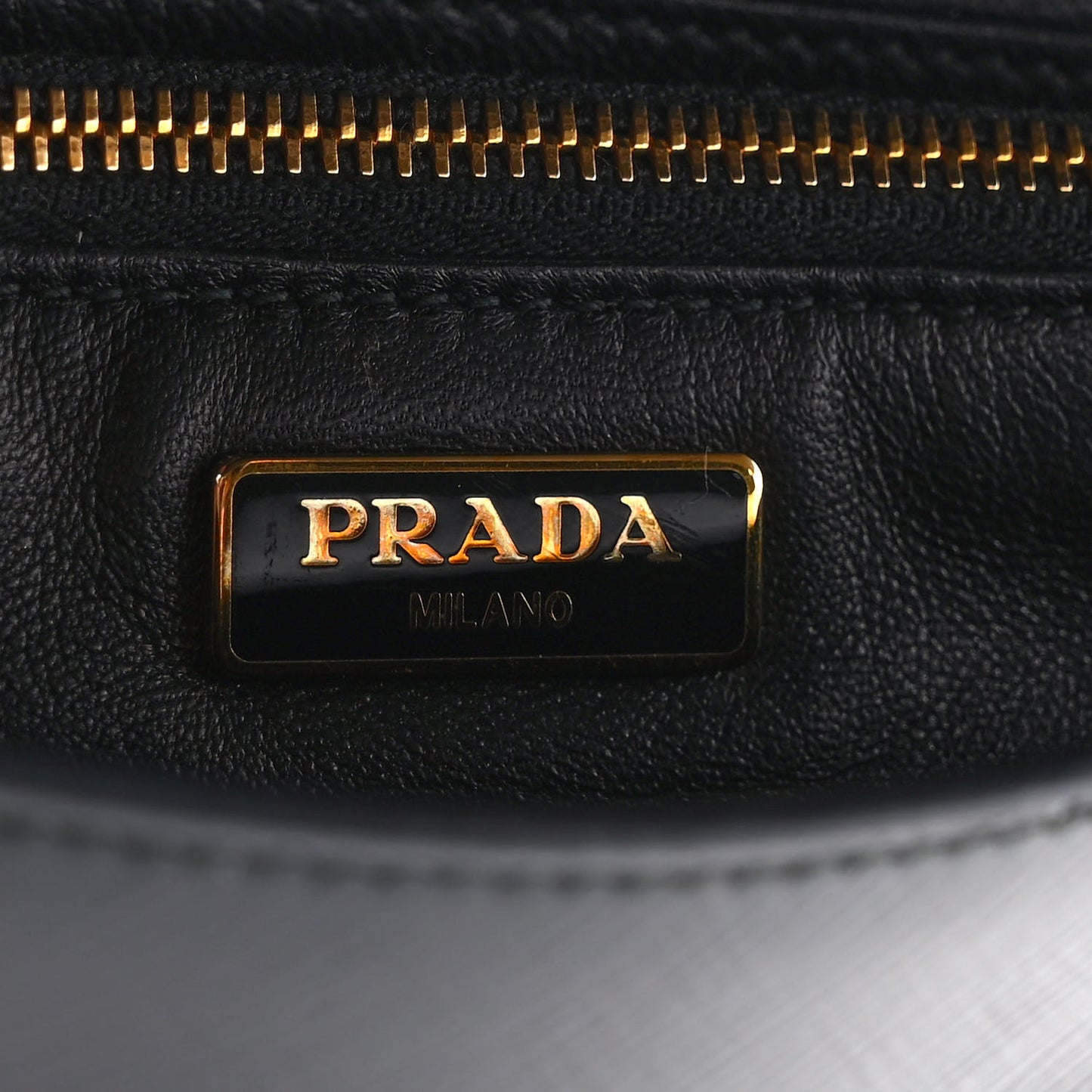 Saffiano Vernice Mini Crossbody Wallet Black