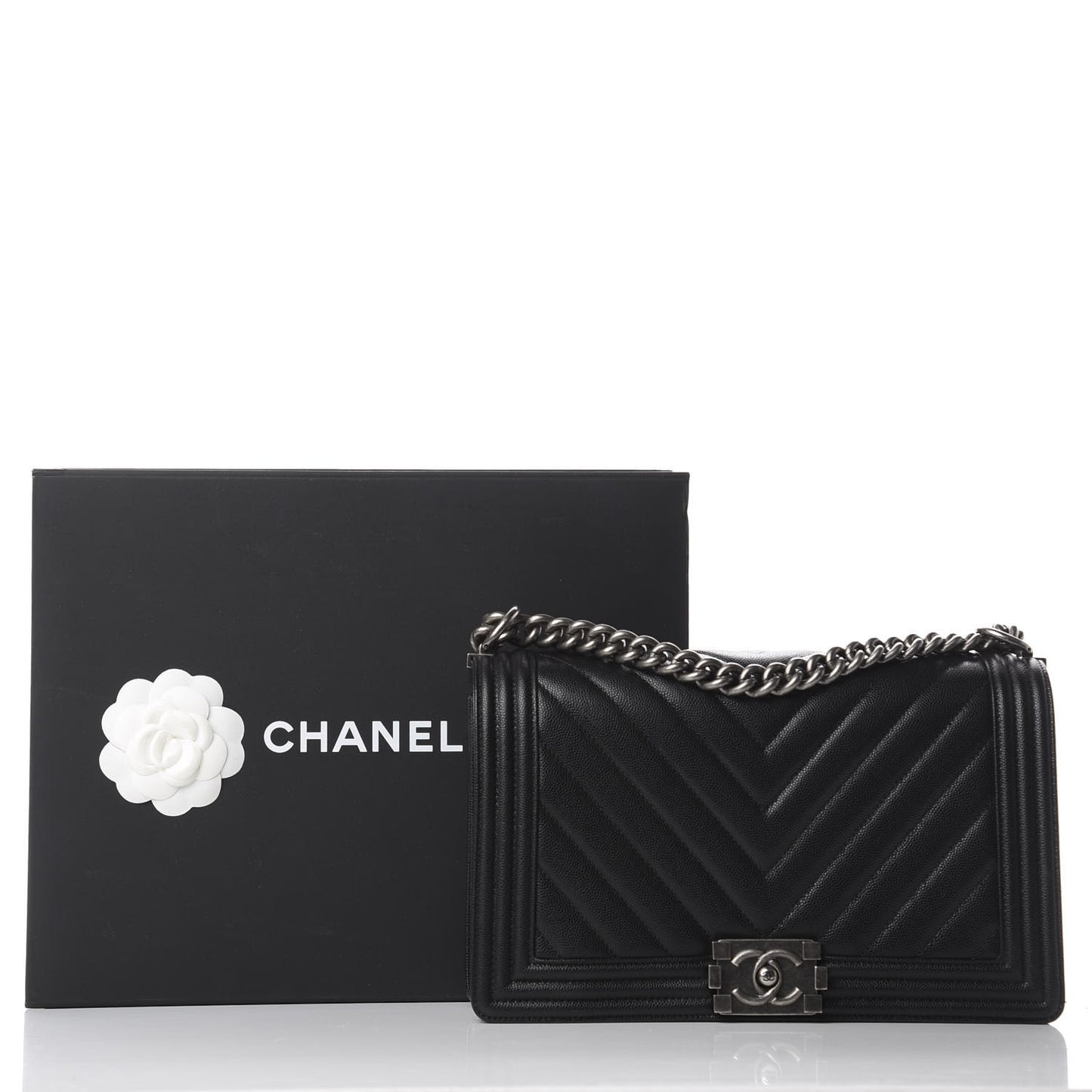 Caviar Chevron Quilted New Medium Boy Flap Black