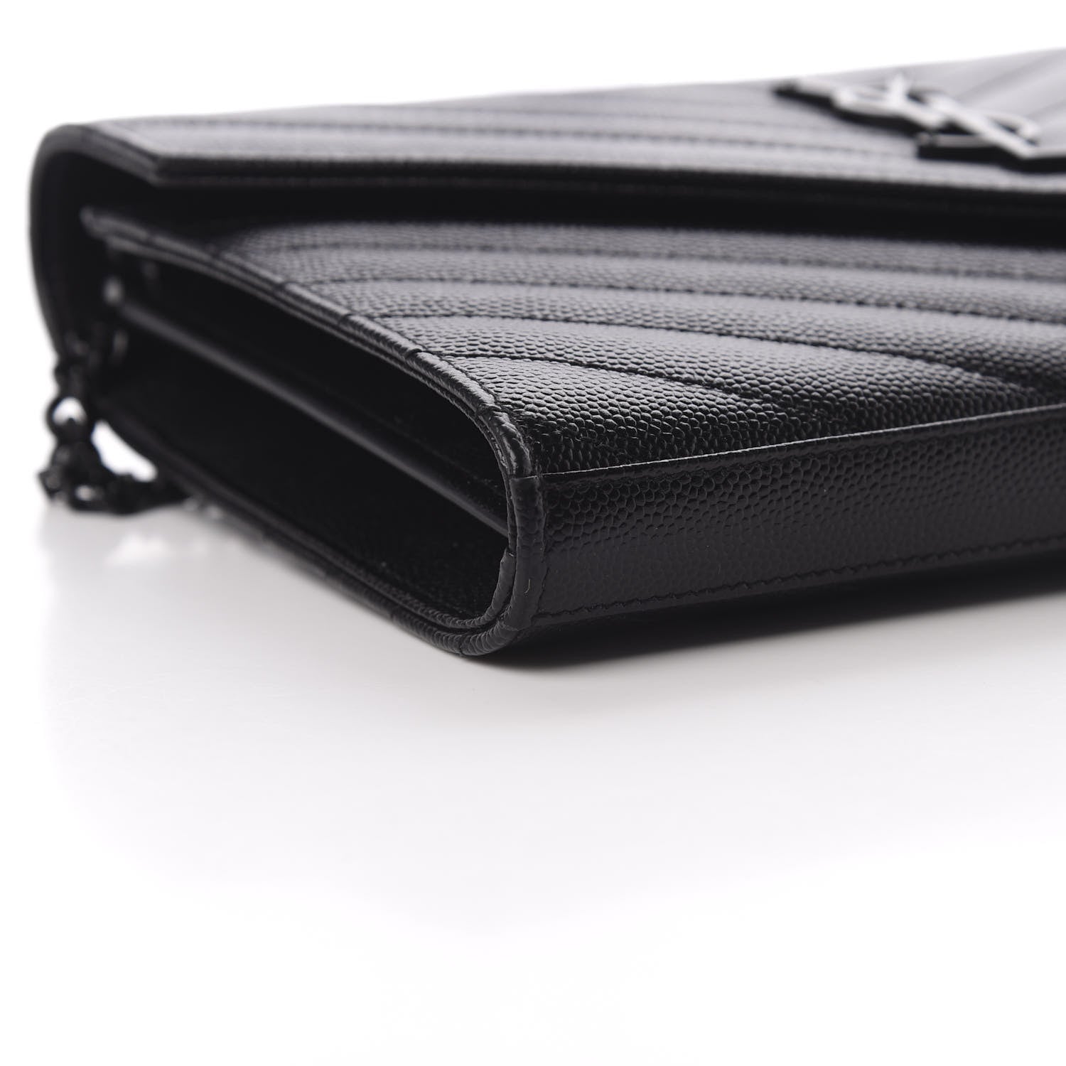 Saint Laurent Grain De Poudre Matelasse Chevron Monogram Chain Wallet Black 8 of 10