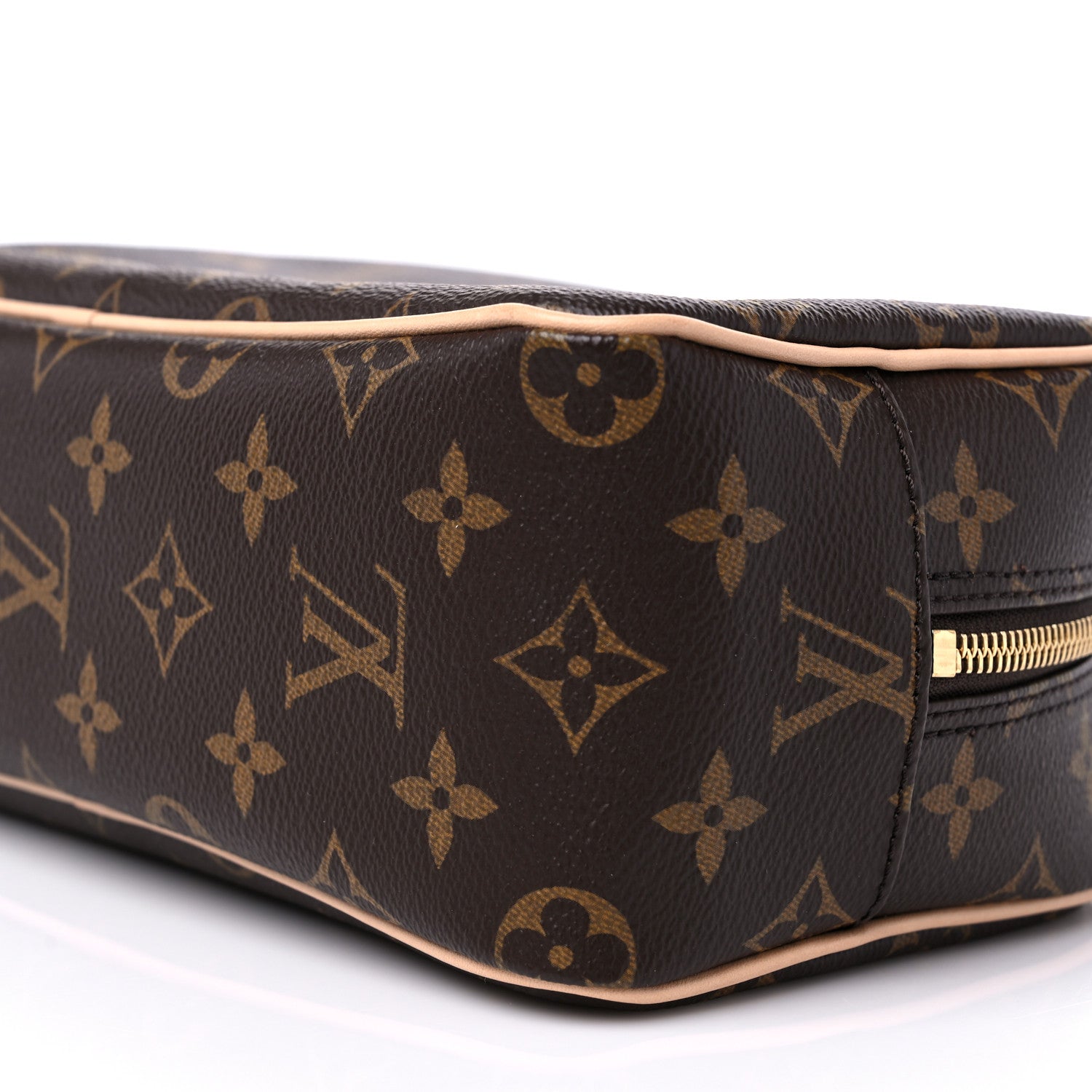 Louis Vuitton Monogram Toiletry Bag 25 8 of 9