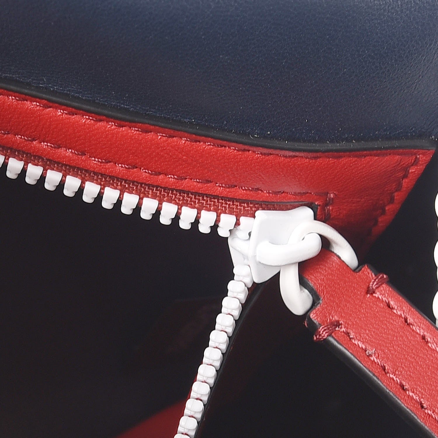 Valentino Garavani Nappa Medium Free Rockstud Spike Shoulder Bag Marine 8 of 8