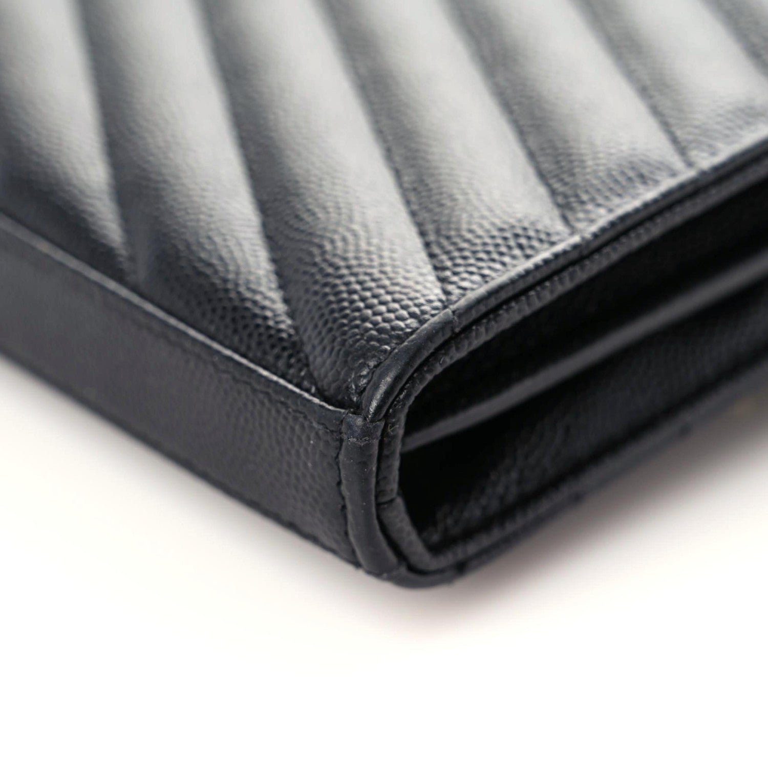 Saint Laurent Grain De Poudre Matelasse Chevron Monogram Chain Wallet Black 8 of 17