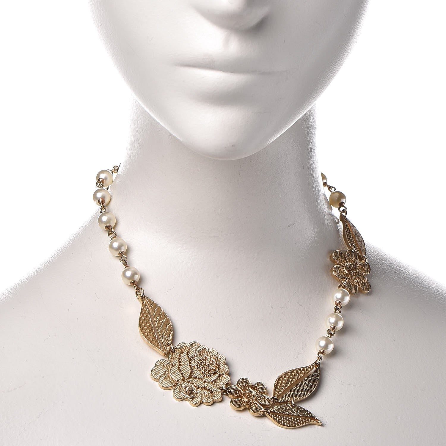 Chanel Pearl CC Camellia Short Necklace Gold 2 of 6