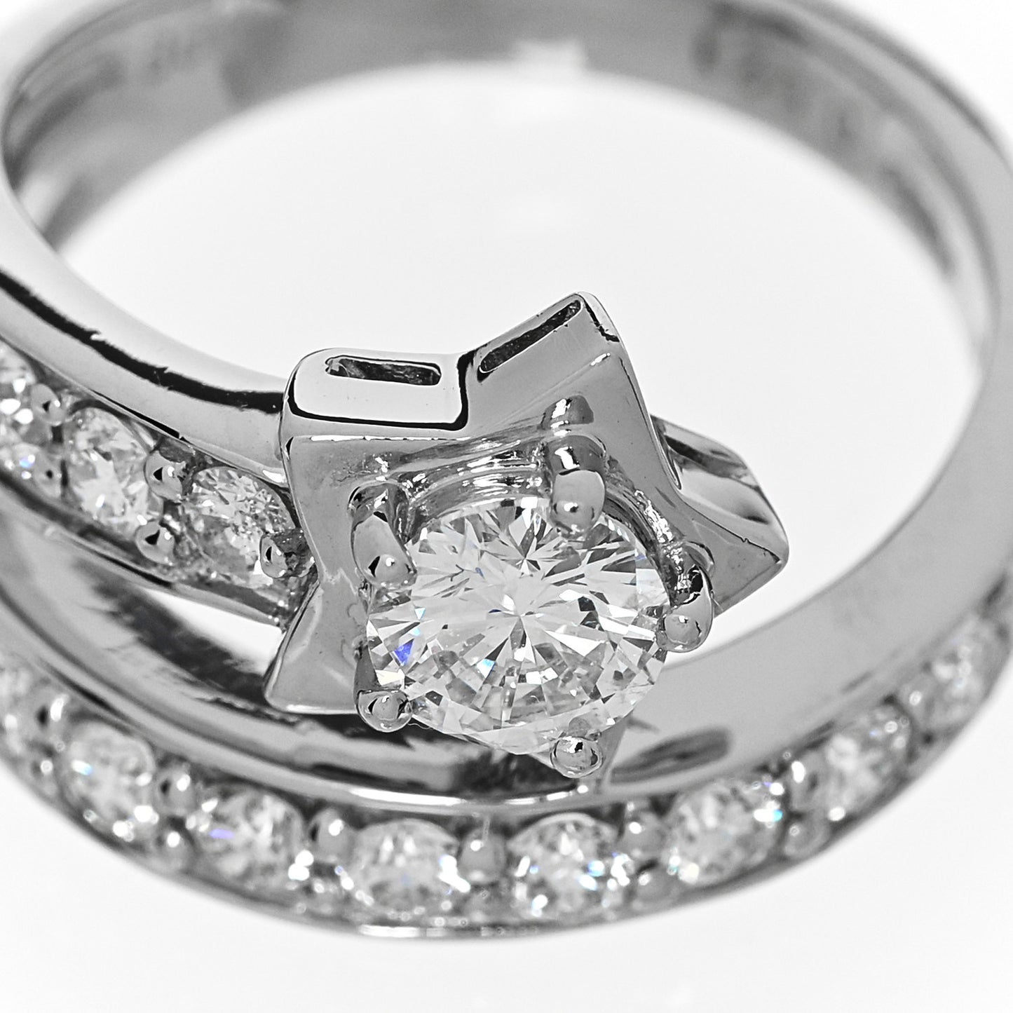 Platinum Diamond 1.50ctw Shooting Star Ring  53 6.5