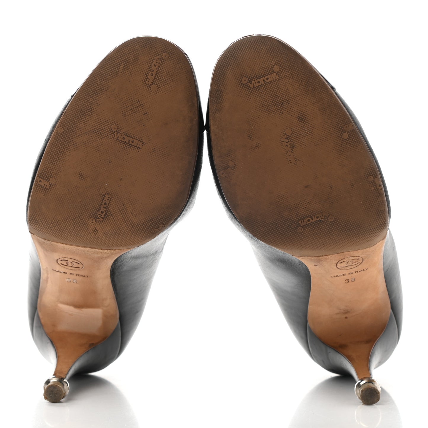 Lambskin Patent Cap Toe CC Pumps 38 Black
