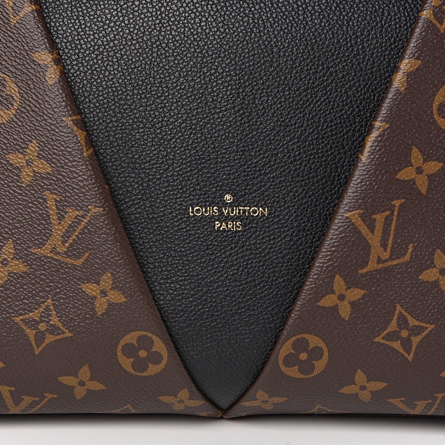 Monogram V Tote MM Black