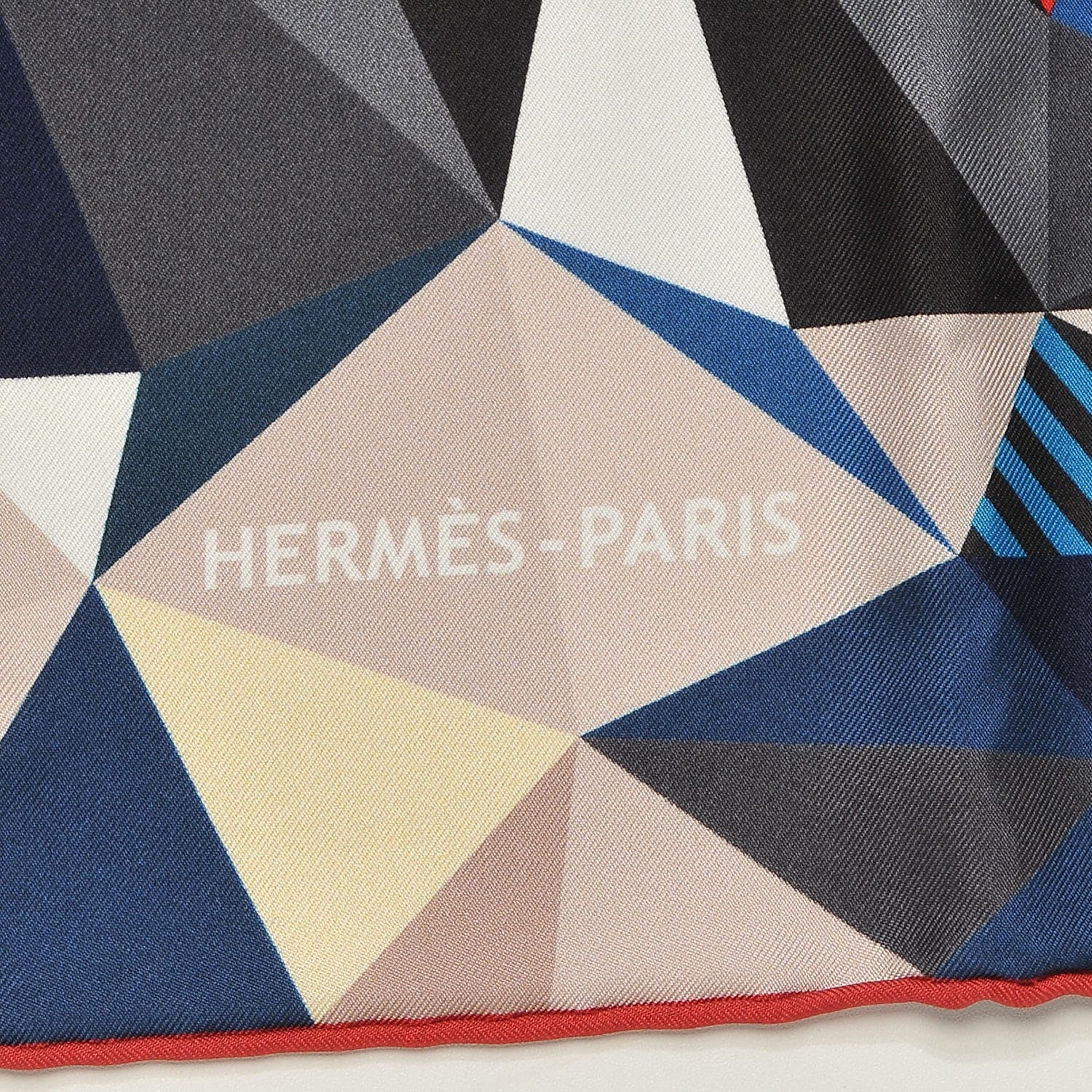 Hermes Silk Les Faceties De Pegase Scarf 90 Noir Rouge Gris Perle 5 of 6