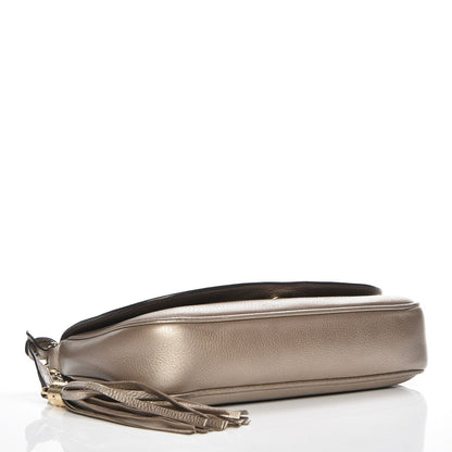 Gucci Metallic Pebbled Calfskin Medium Soho Flap Crossbody Golden Beige 4 of 10