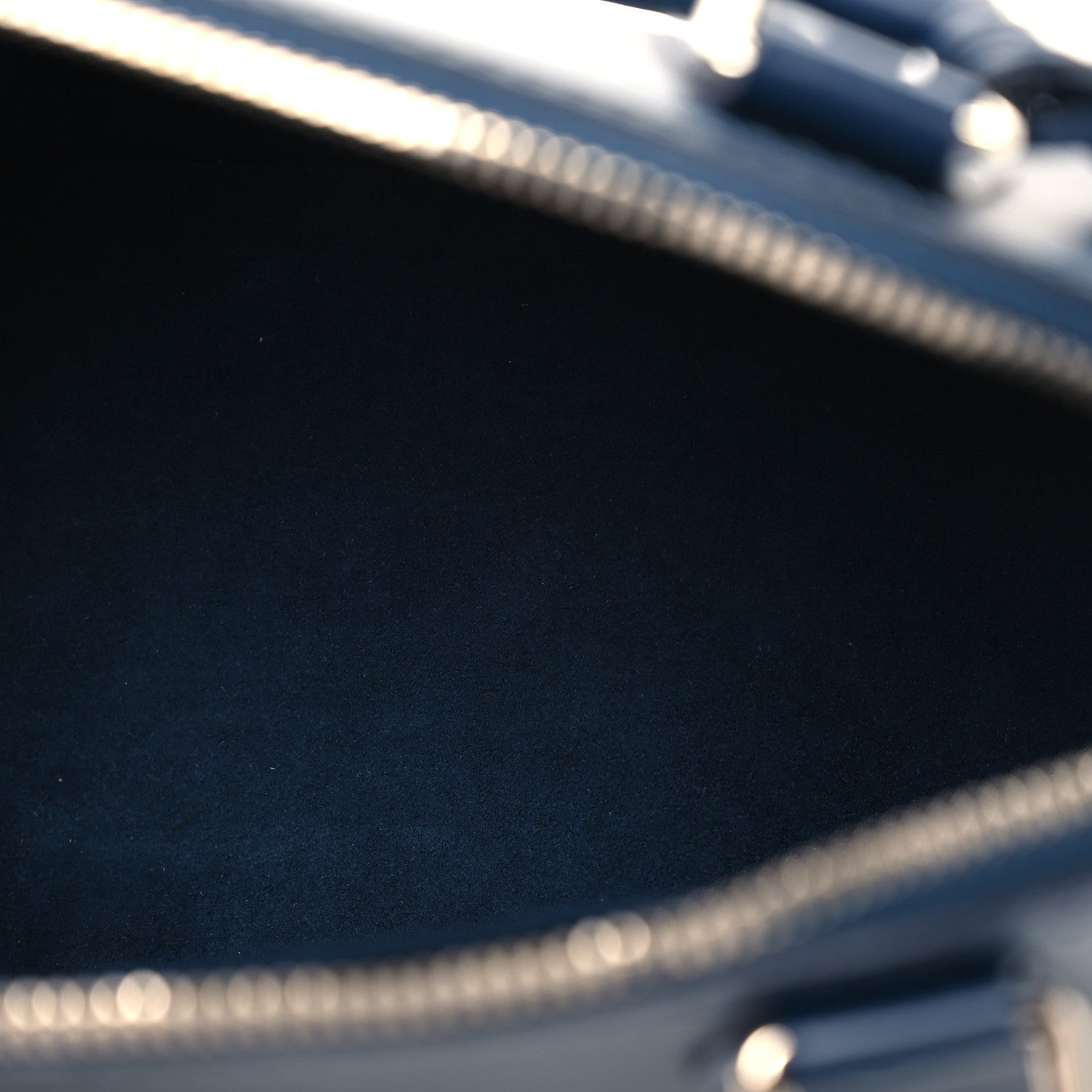 Louis Vuitton Epi Alma BB Indigo 5 of 10