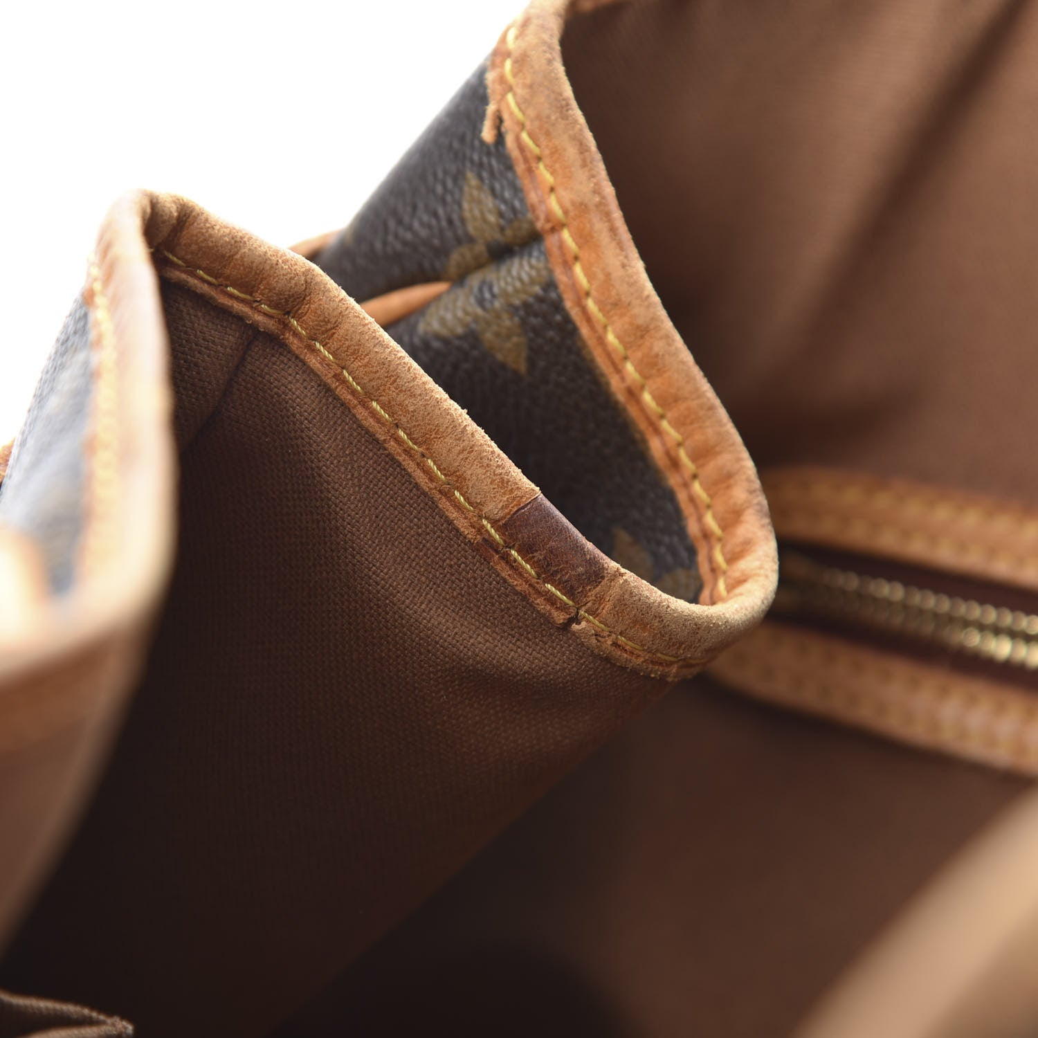 Louis Vuitton Monogram Batignolles Horizontal 15 of 21