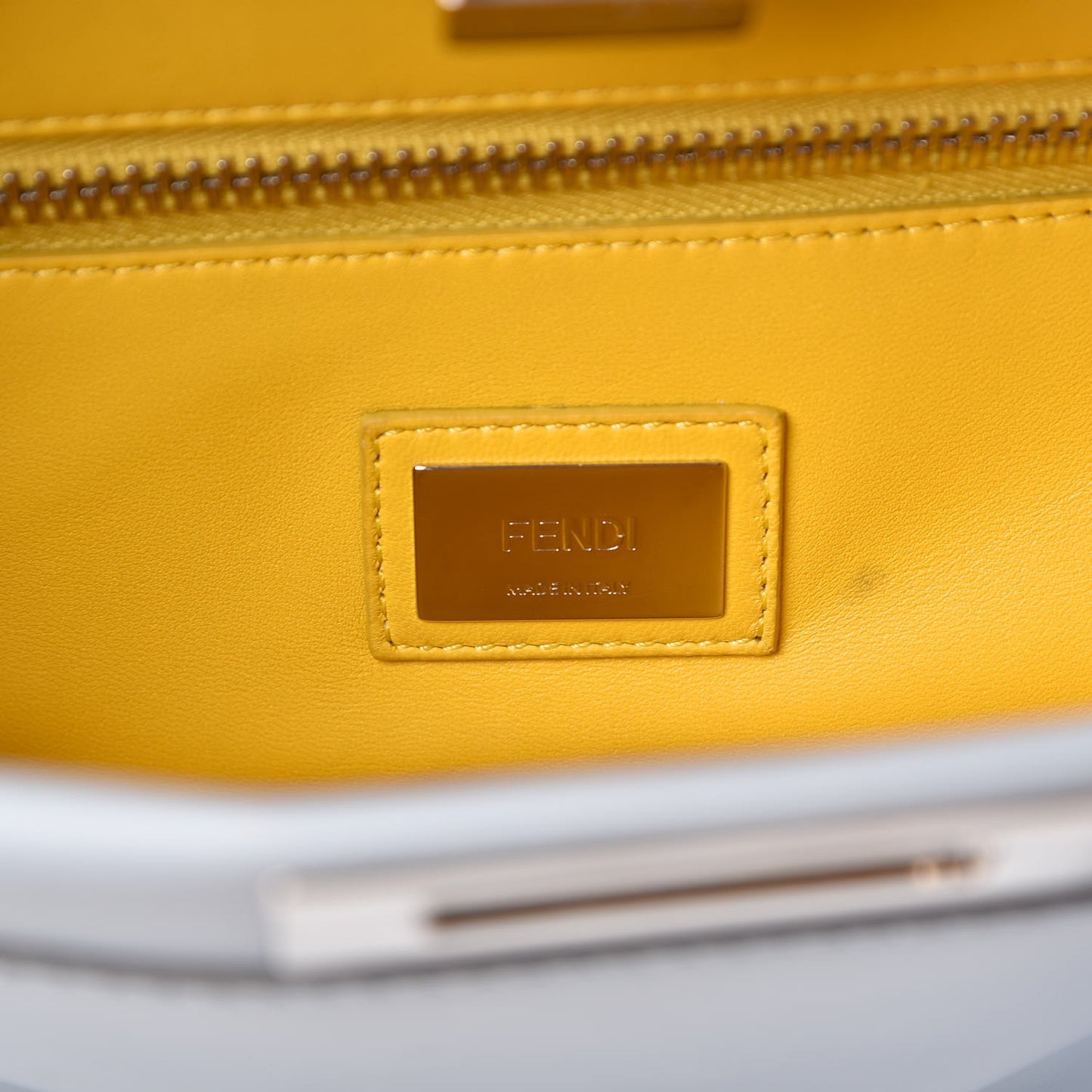 Vitello Morgan Shiny Nappa Medium Peekaboo Iconic Satchel Polvere Sunflower
