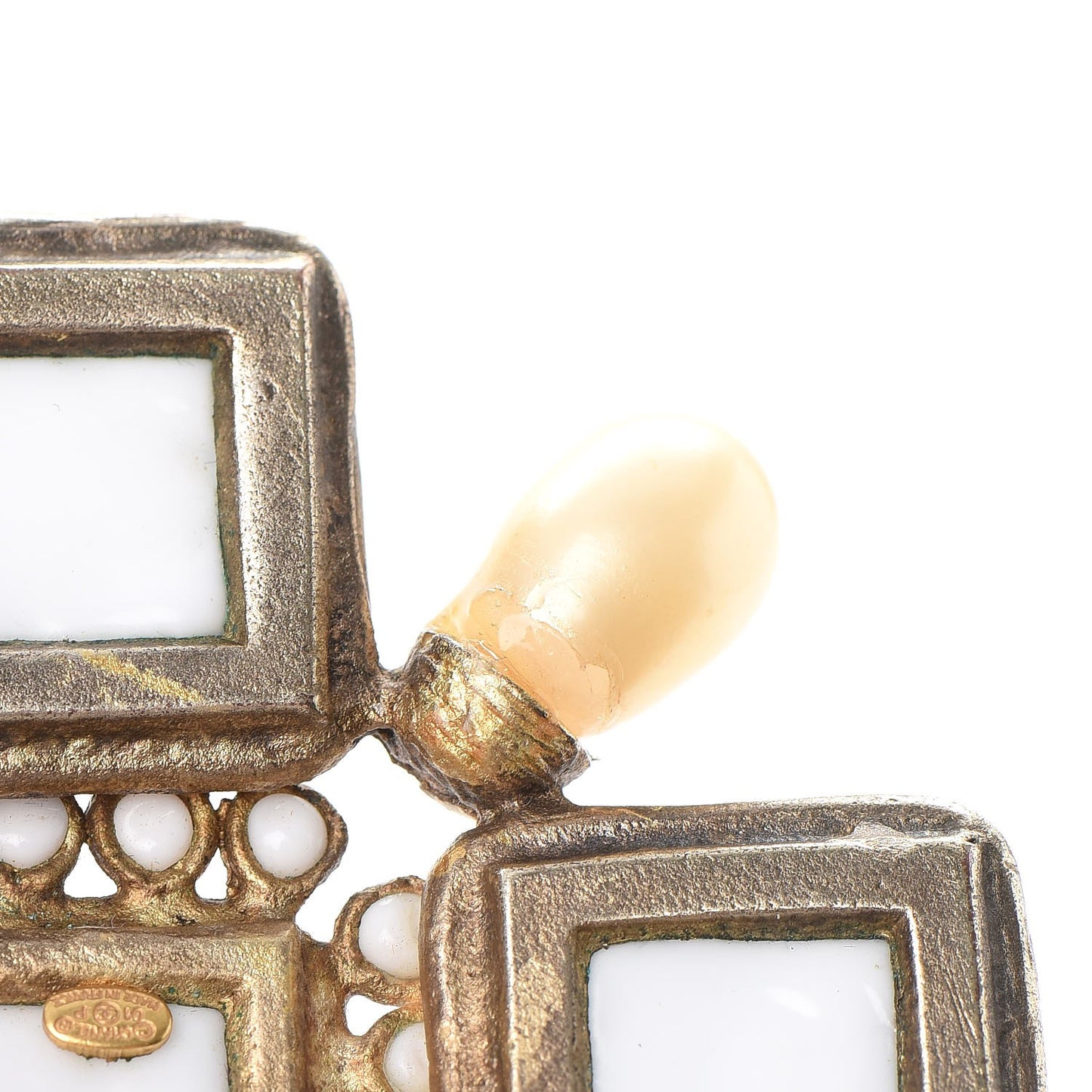 Gripoix Pearl Brooch Gold