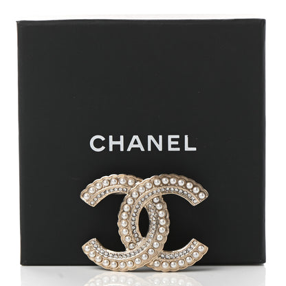 Chanel Pearl Crystal Queen of France CC Brooch Gold 5 of 5