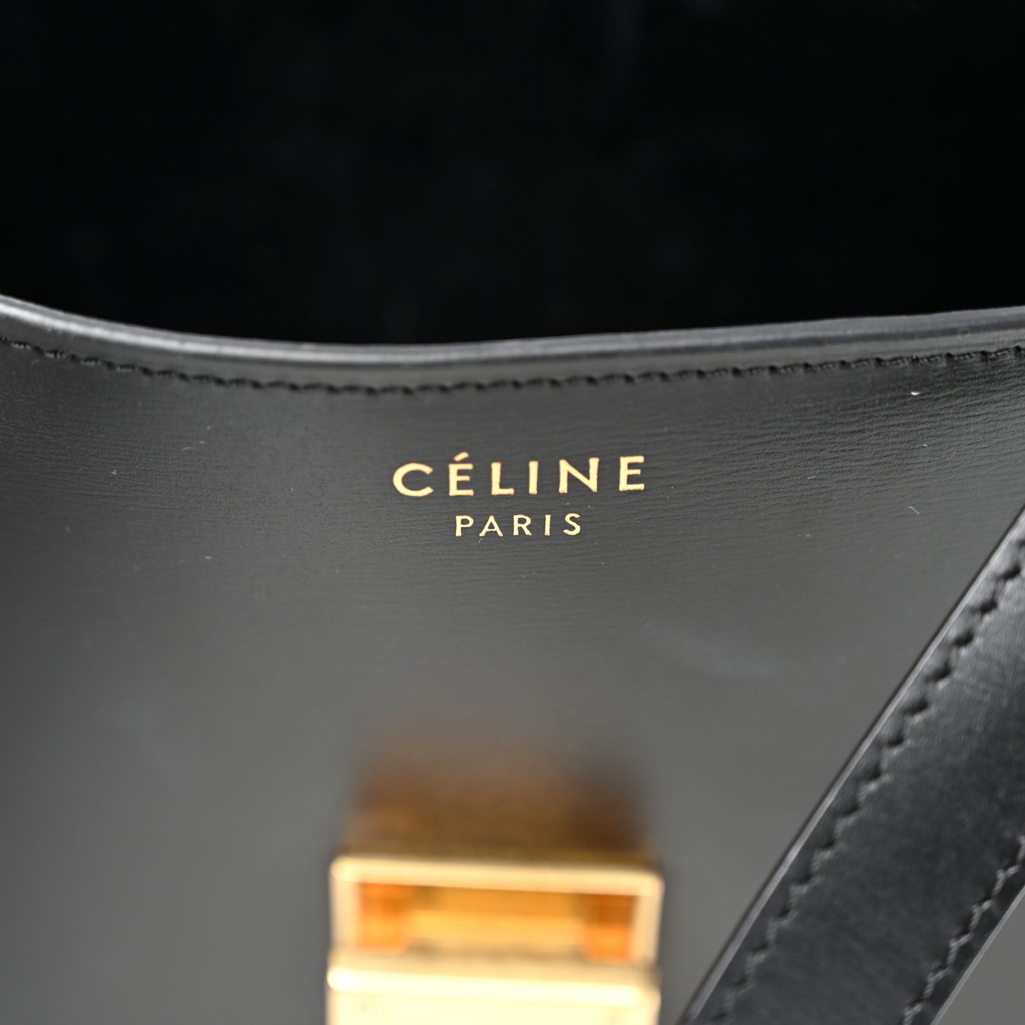 Box Calfskin Medium Classic Box Flap Bag Black